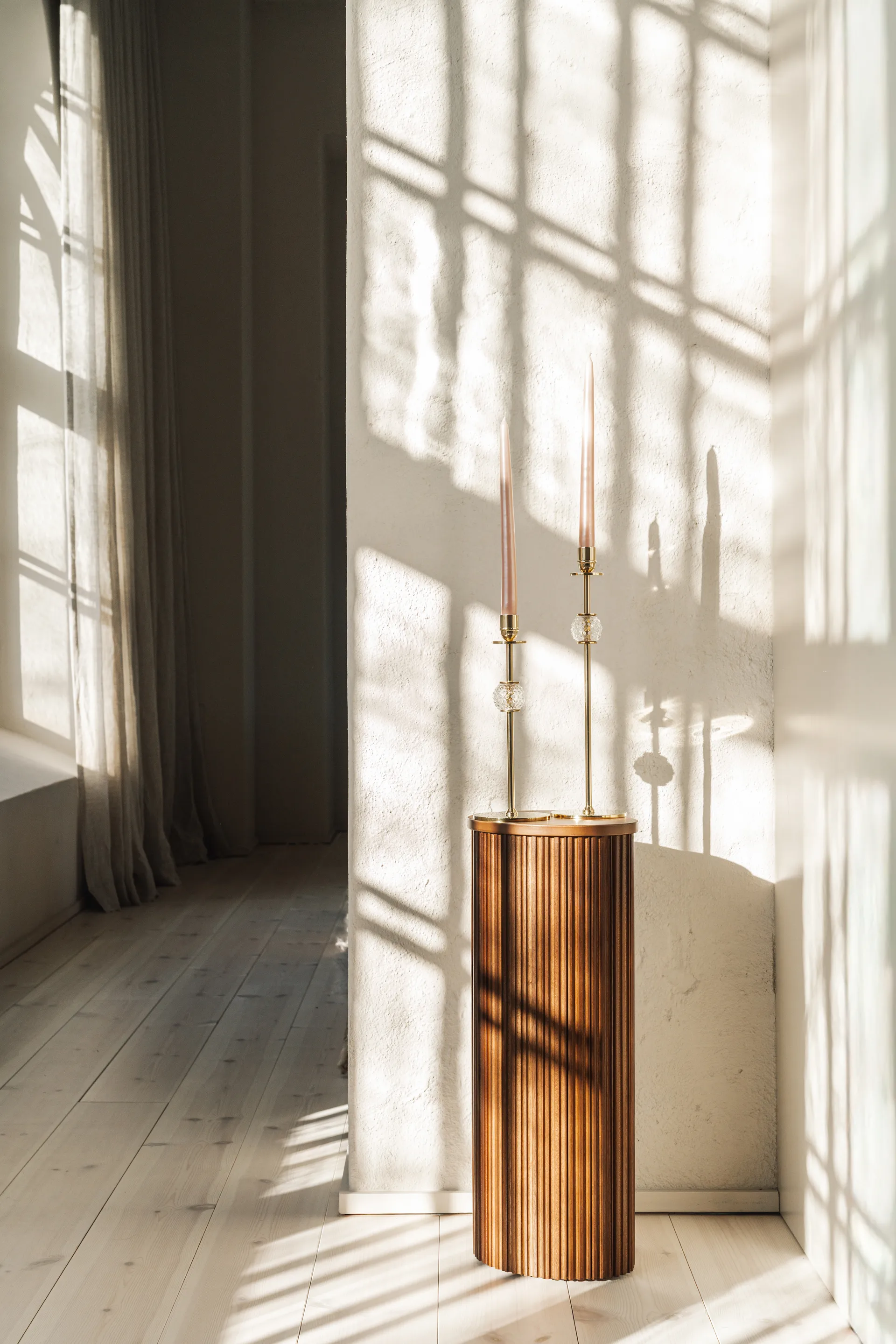 Alba キャンドルスティック 30 cm, Solid brass and glass Hilke Collection