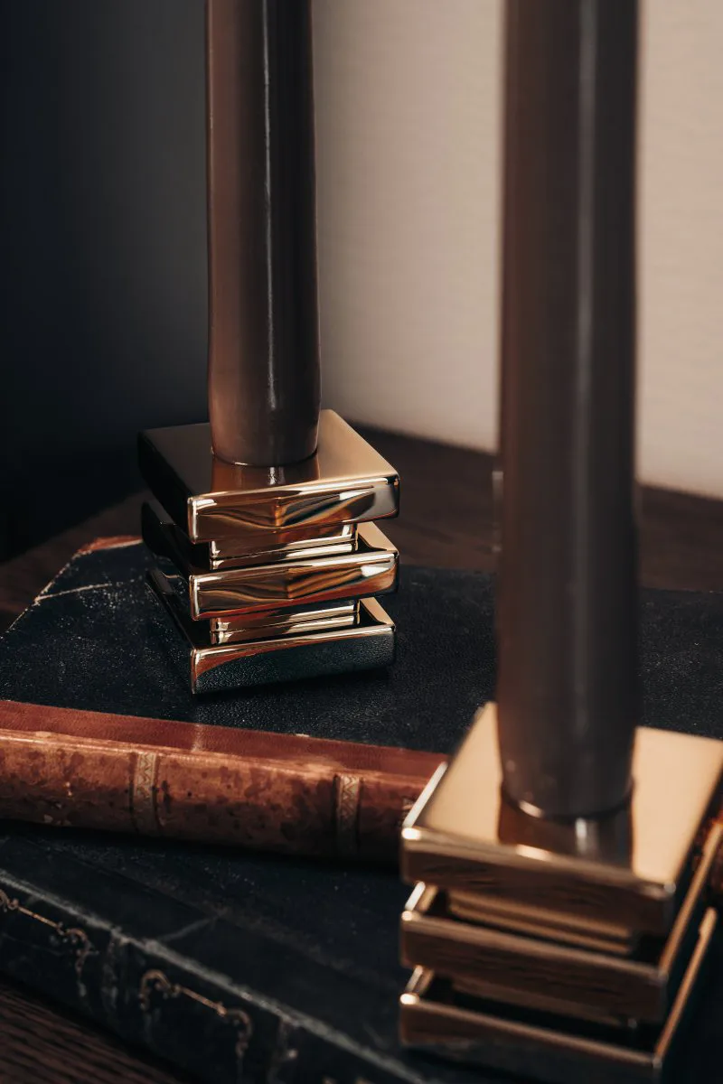 Cara キャンドルスティック, Solid brass Hilke Collection