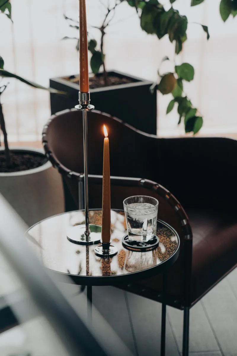 Chiaro Di Luna キャンドルスティック 35 cm, Nickel-plated brass Hilke Collection