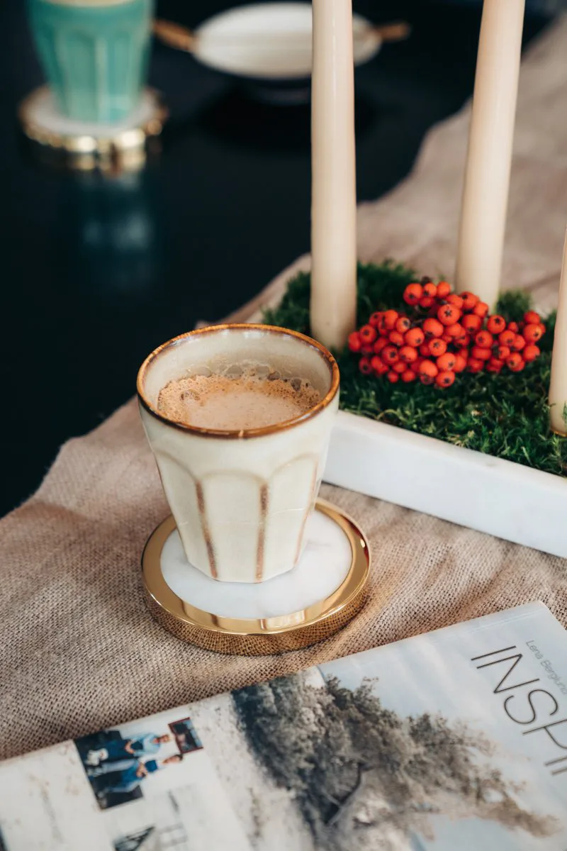 Hilke Collection コースター 4パック, White marble-solid brass Hilke Collection