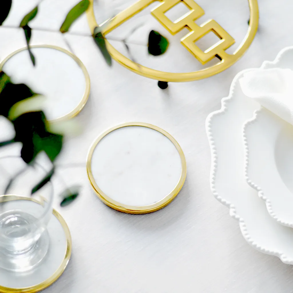 Hilke Collection コースター 4パック, White marble-solid brass Hilke Collection