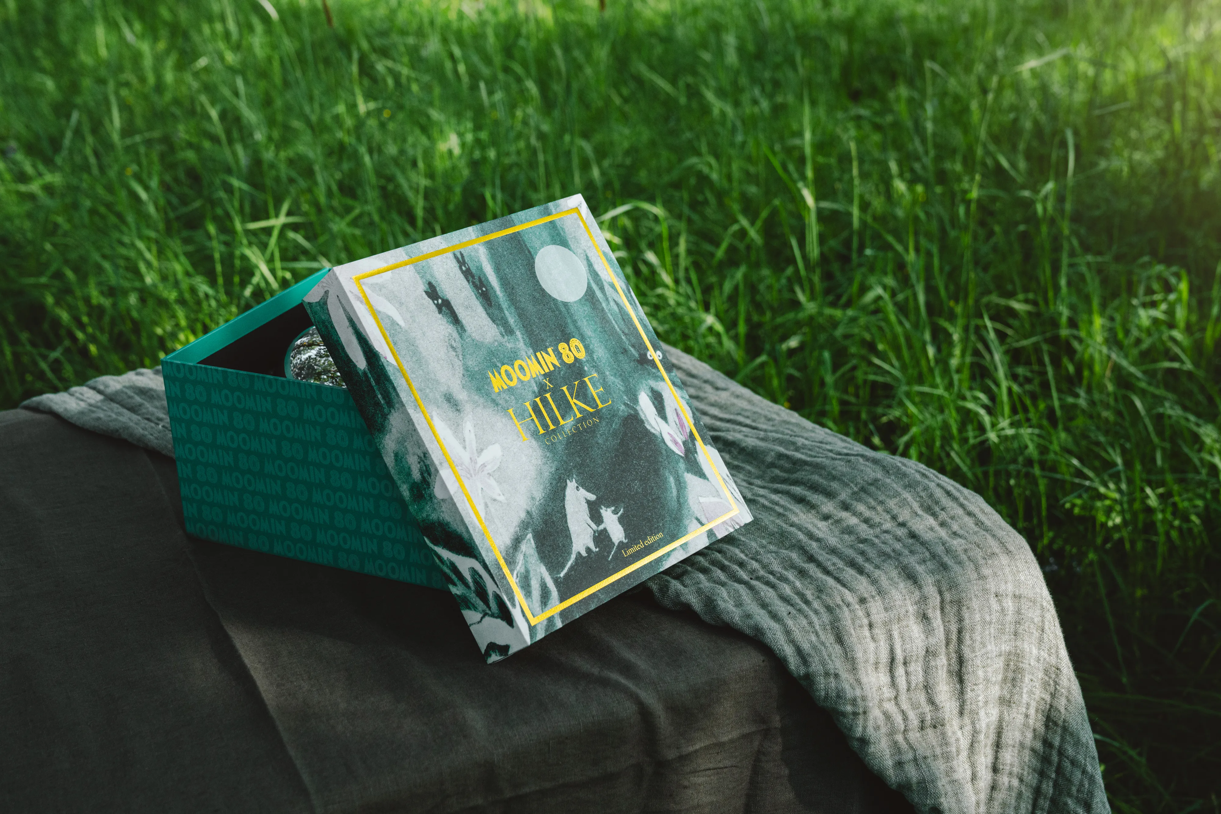 Hilke Collection からのHilke X Moomin ピッチャー 1.5 L - NordicNest.jp