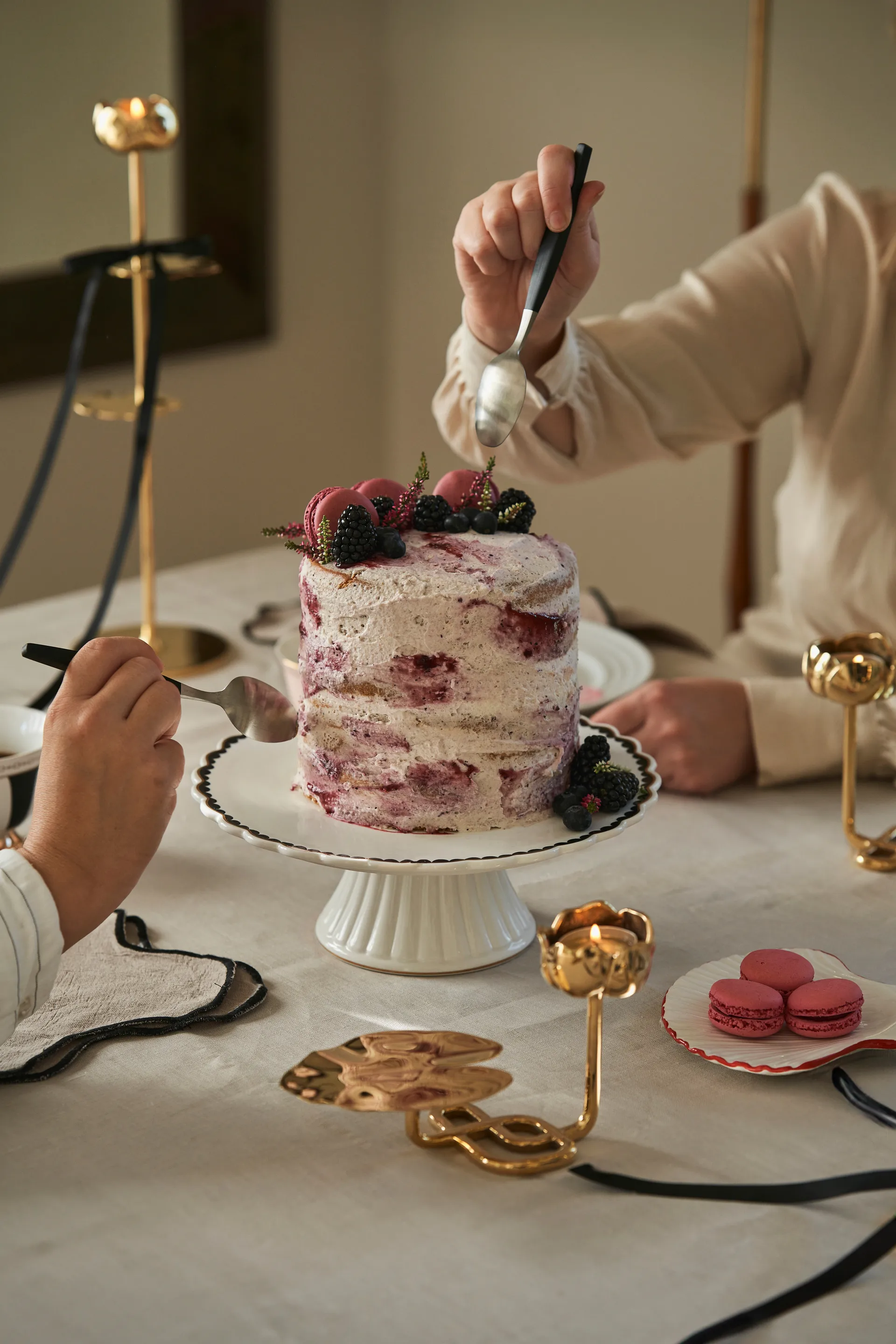 Lignano Sabbiadoro ケーキスタンド Ø26 cm, Black glossy Hilke Collection