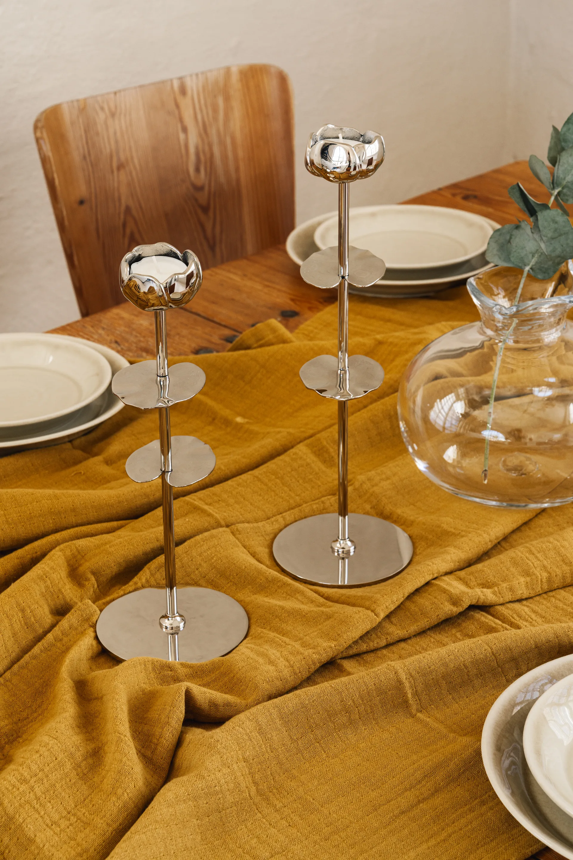 Ninfea Alta キャンドルスティック 30 cm, Nickel-plated brass Hilke Collection