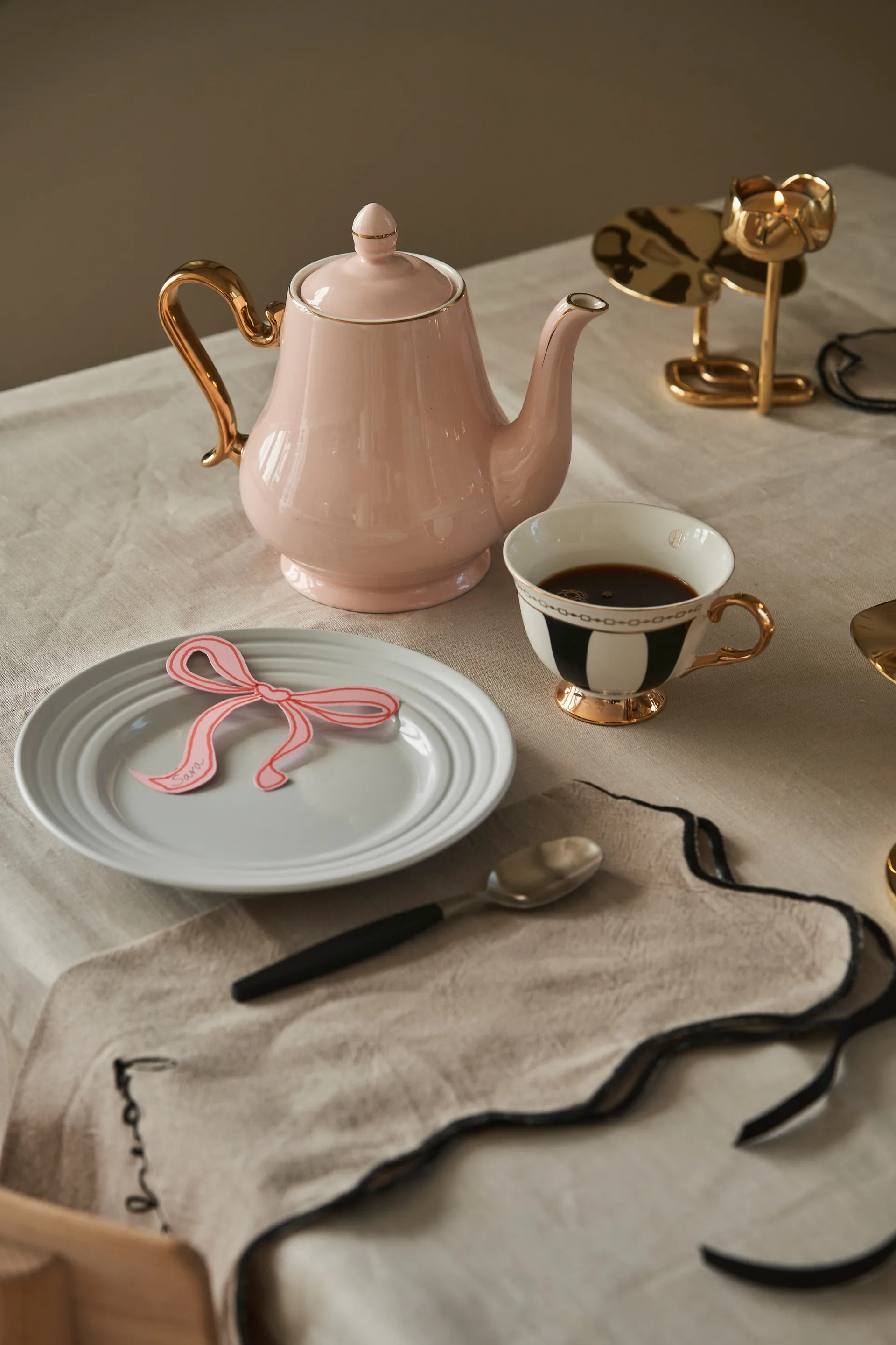 Strisce Nero カップ & ソーサー, 22 cl Hilke Collection