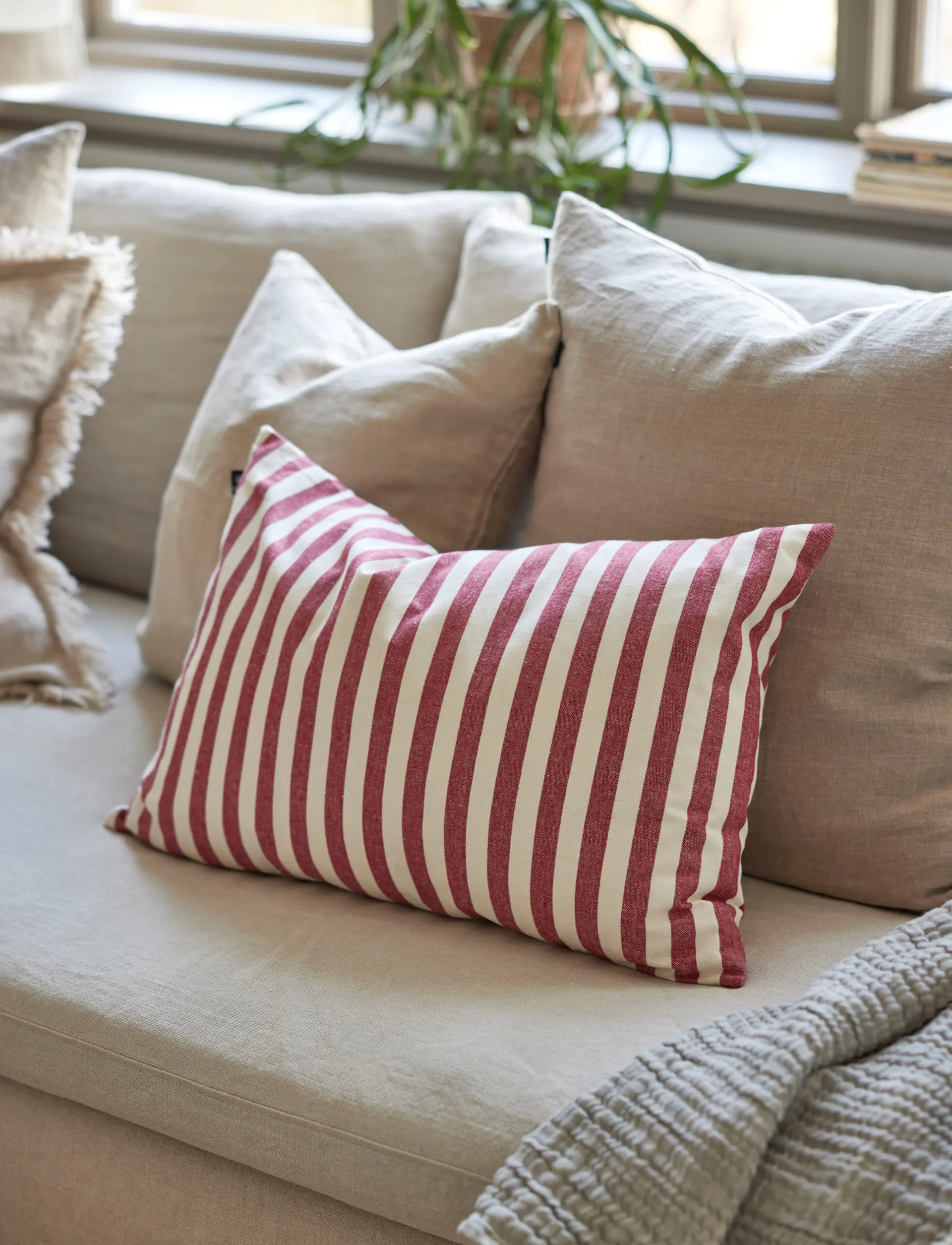 Bretagne クッションカバー, Deep red, 40x60 cm Himla | ヒムラ