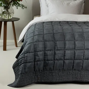 Delia ベッドスプレッド anthracite - 160x240 cm - Himla | ヒムラ