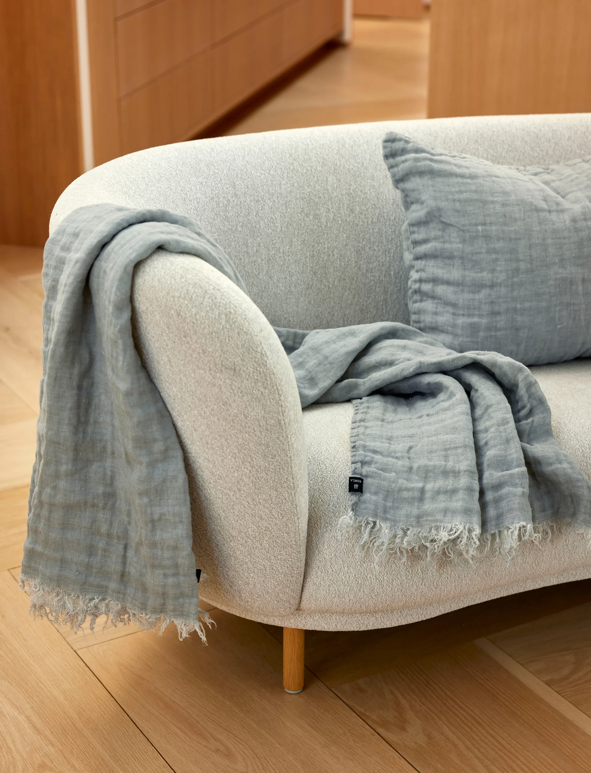 Hannelin スロー 130x170 cm, Cloudy sky Himla | ヒムラ