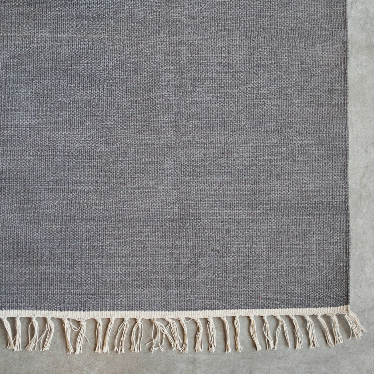 Särö ラグ チャコール, 80x230 cm Himla | ヒムラ