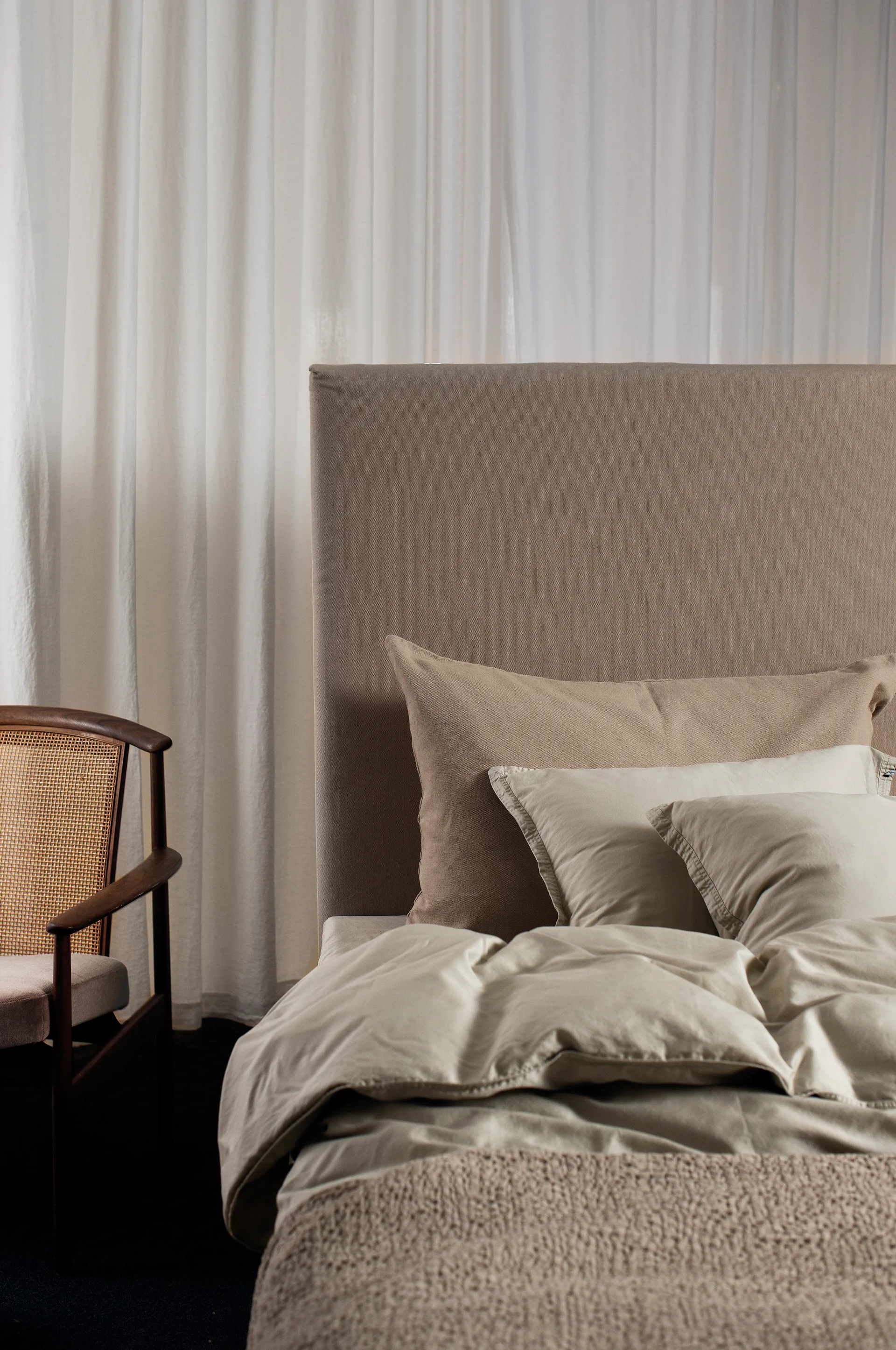 Weekday ピローケース 60x90 cm, Mind (beige) Himla | ヒムラ