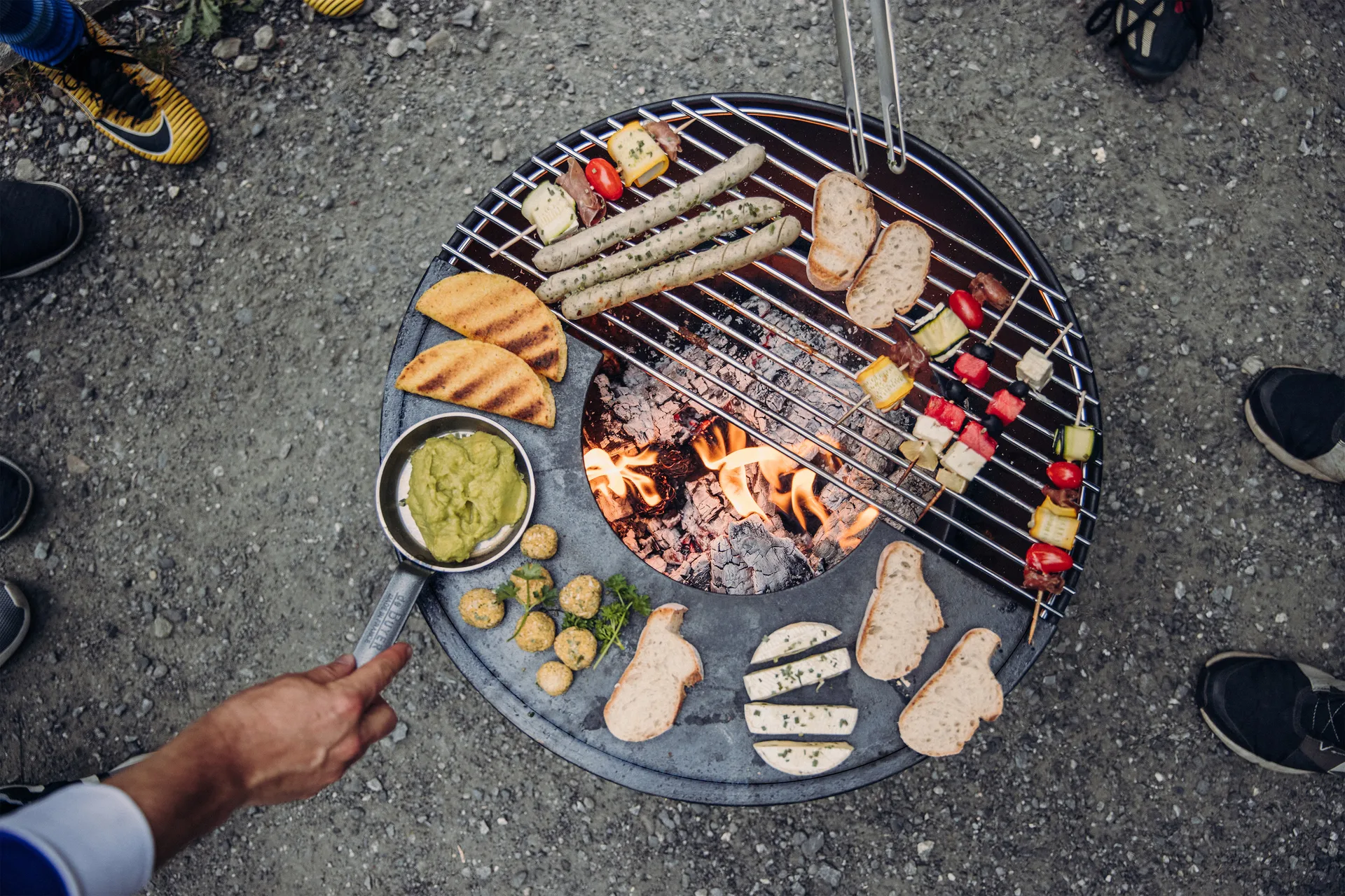 BOWL 57 ファイヤーピット 本体, Black-silver, star base Höfats