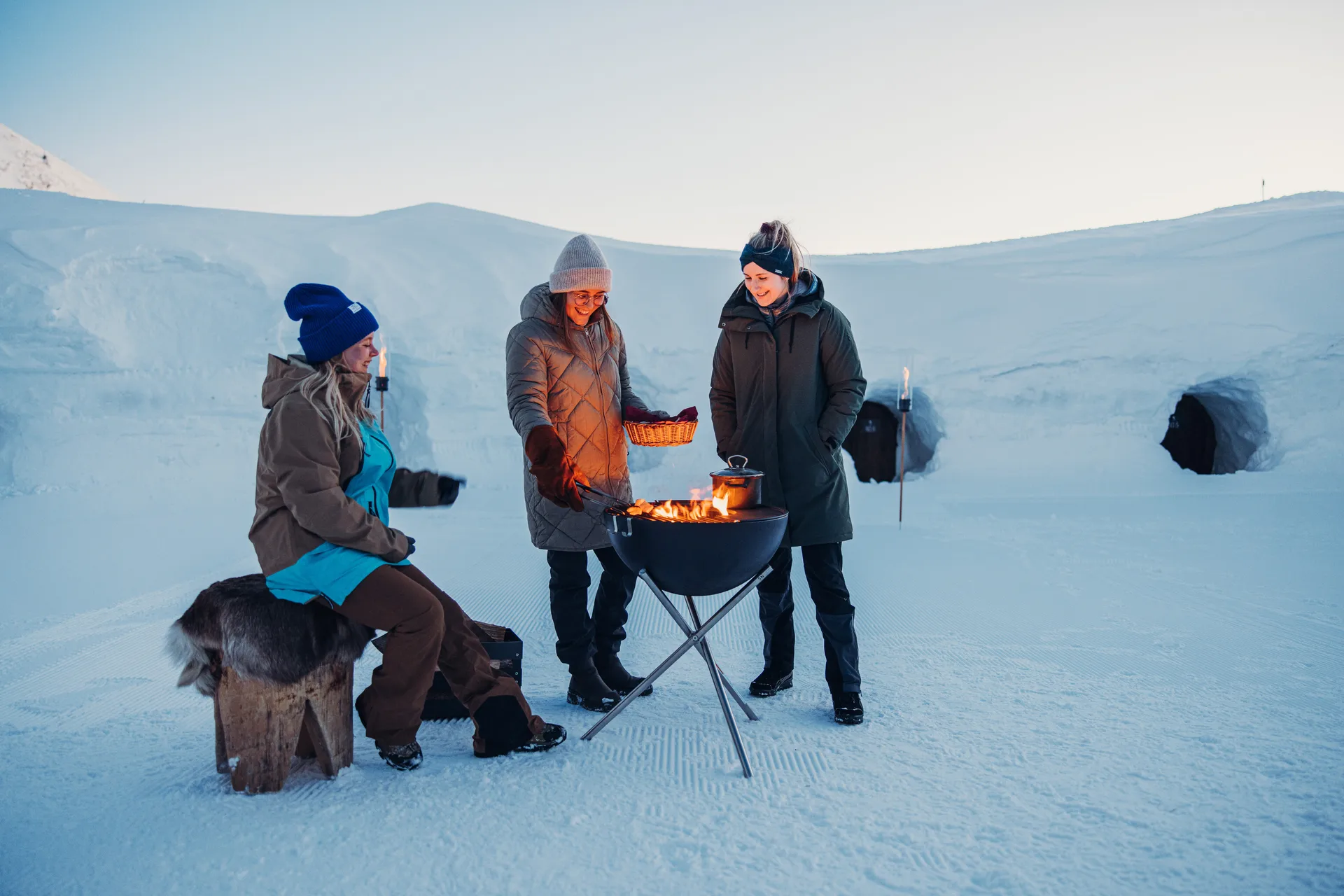BOWL 57 ファイヤーピット用 トライアングルスタンド, Silver Höfats