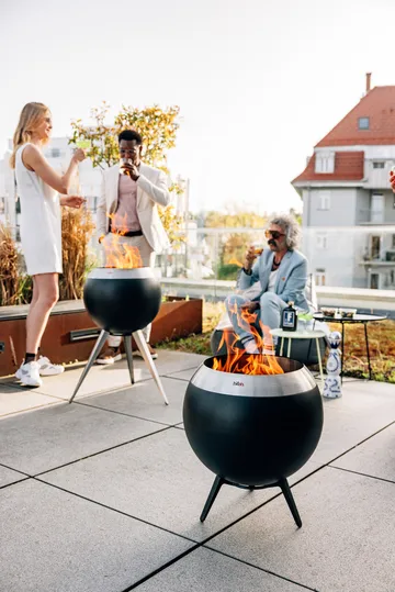 MOON 45 ファイヤーピット 本体 - Black-silver, low stand - Höfats