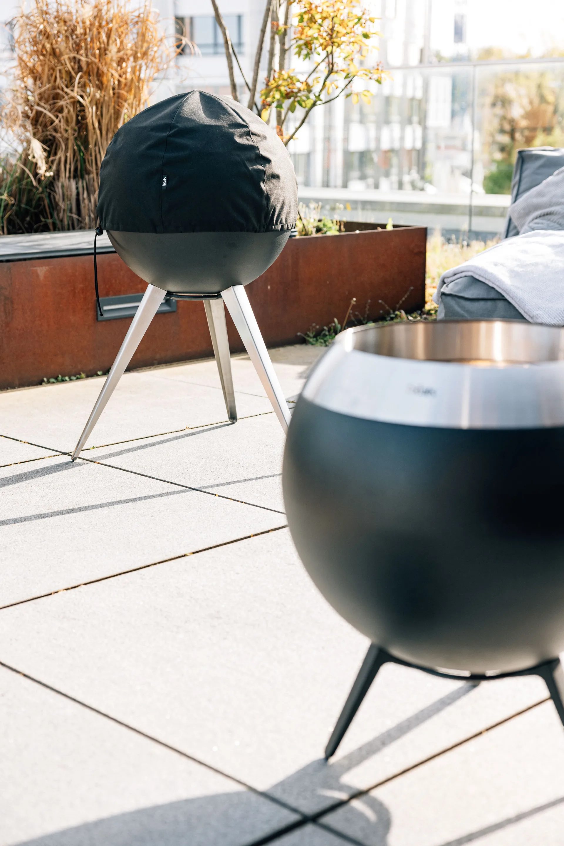 MOON 45 ファイヤーピット用 カバー, Black Höfats