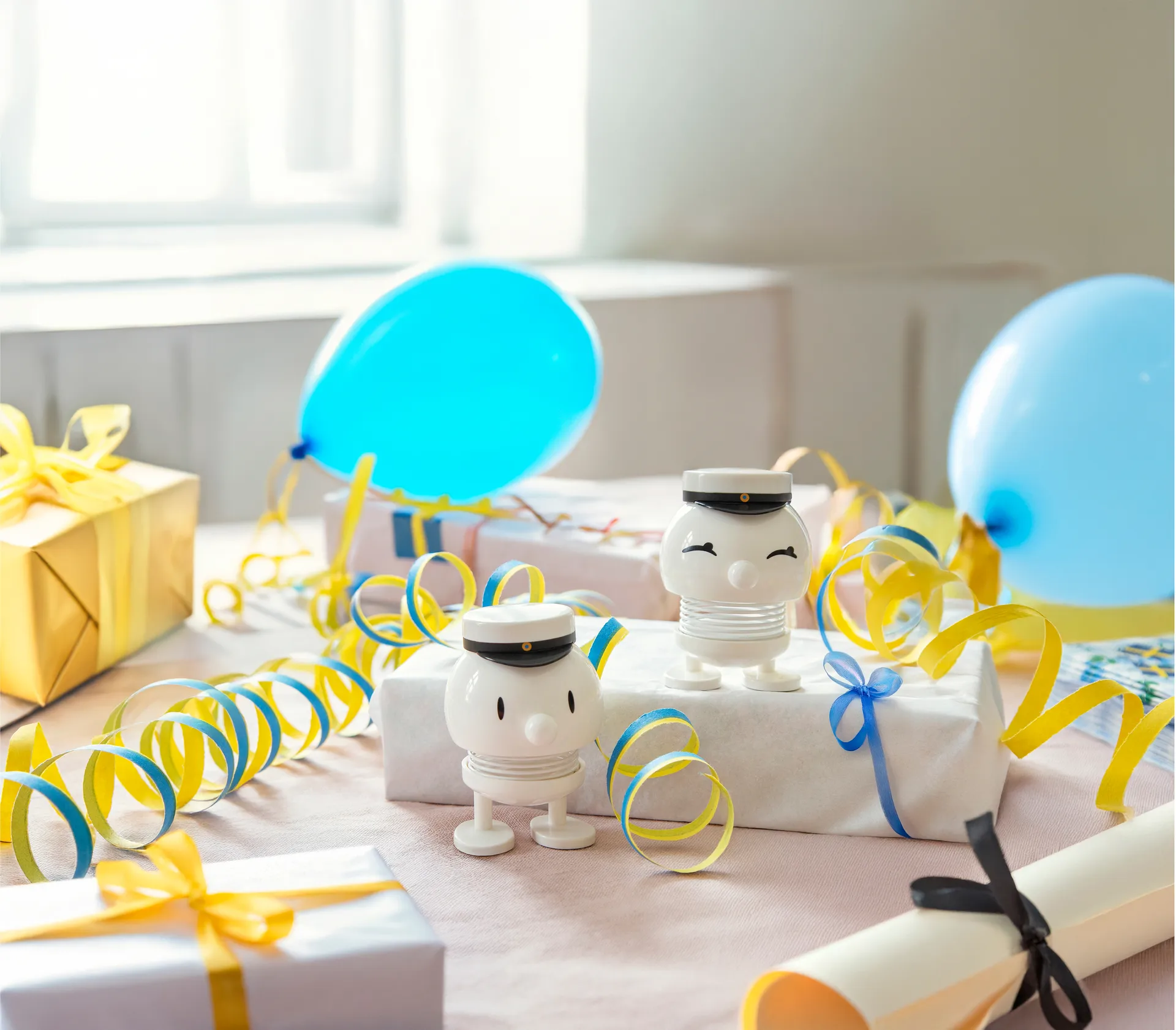 Hoptimist Swedish Student Bumble S フィギュア, White Hoptimist | ホプティミスト