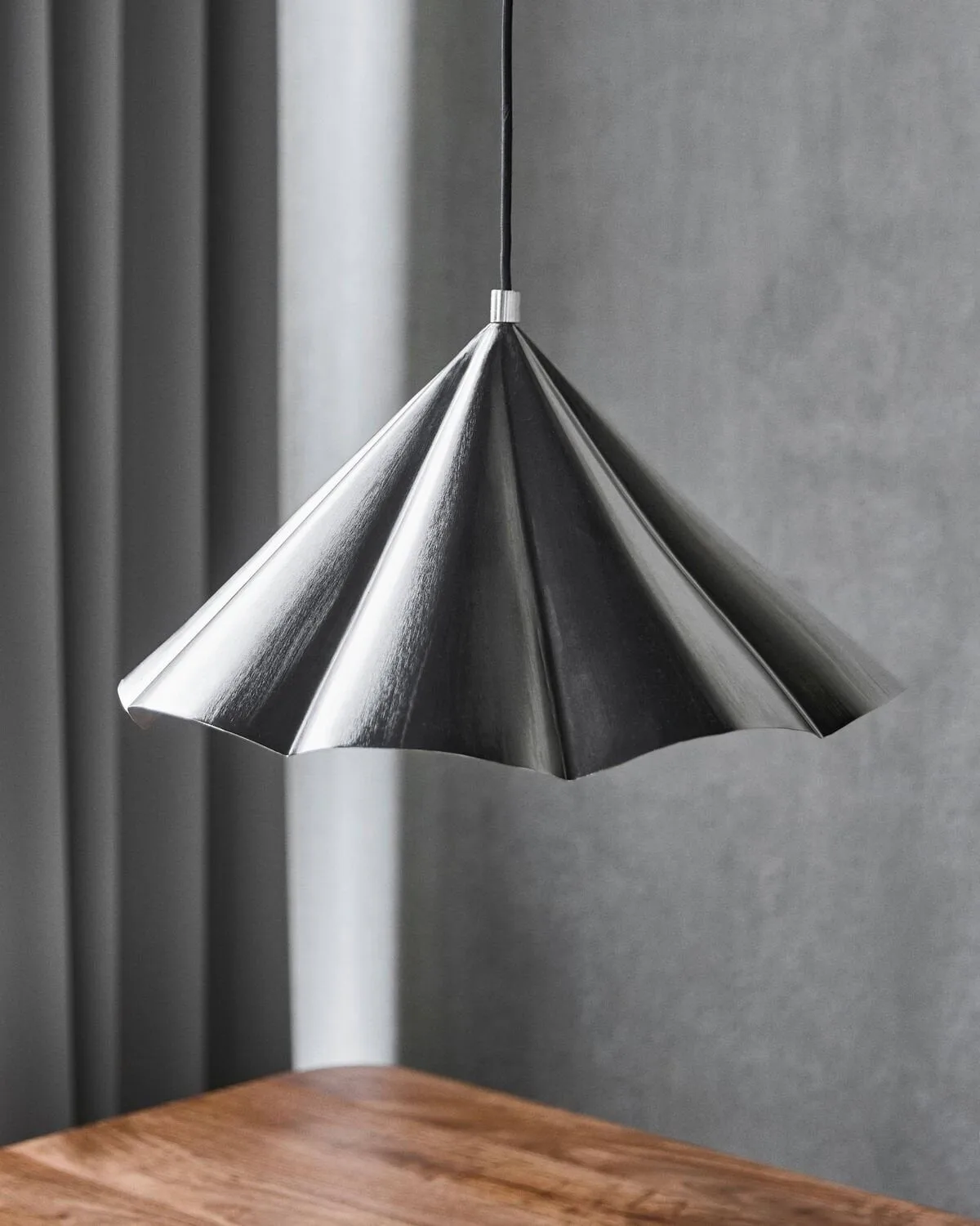 Flola ペンダントランプ Ø50 cm, Brushed silver House Doctor | ハウスドクター