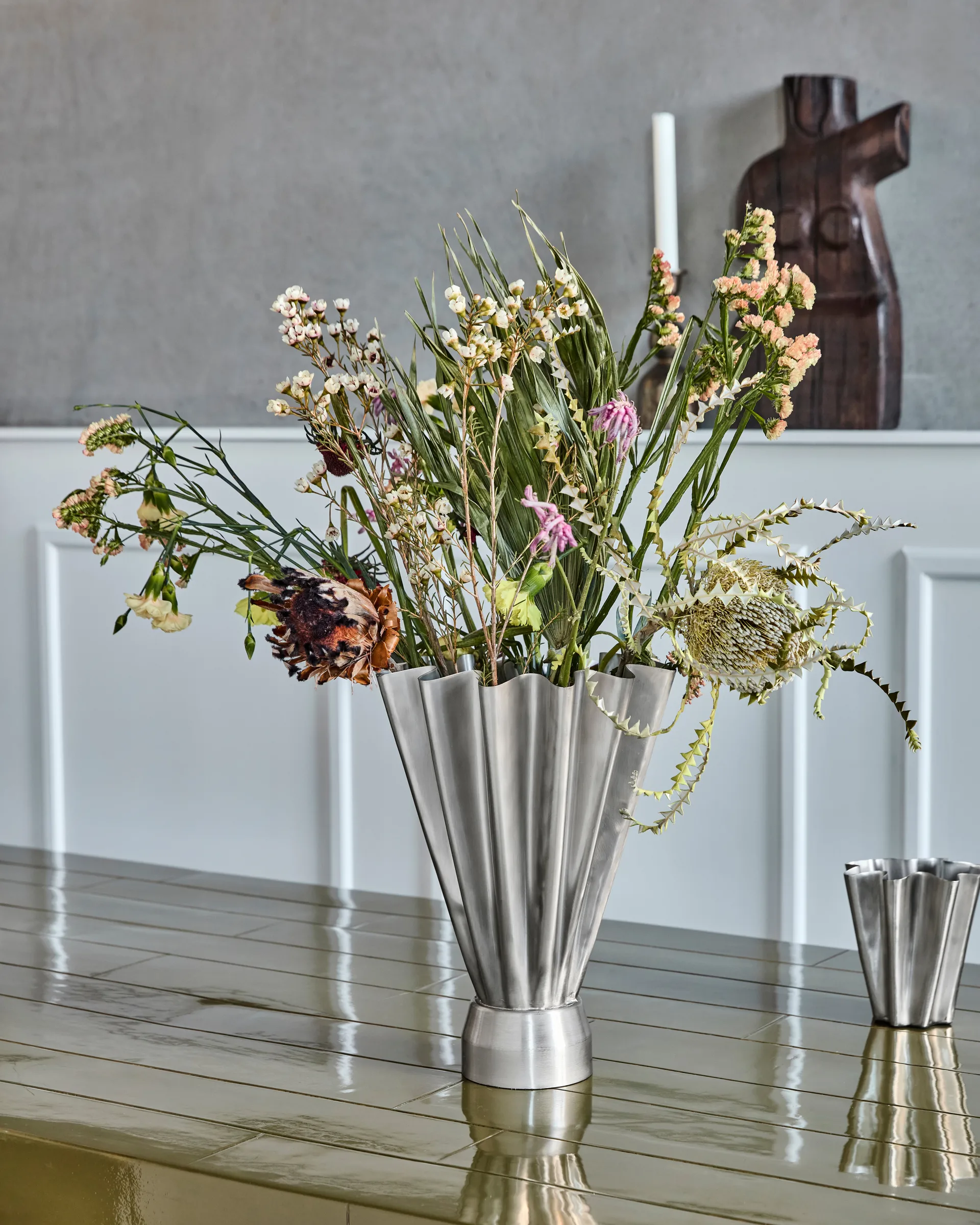 Flood 花瓶 Ø23 cm, Brushed silver House Doctor | ハウスドクター