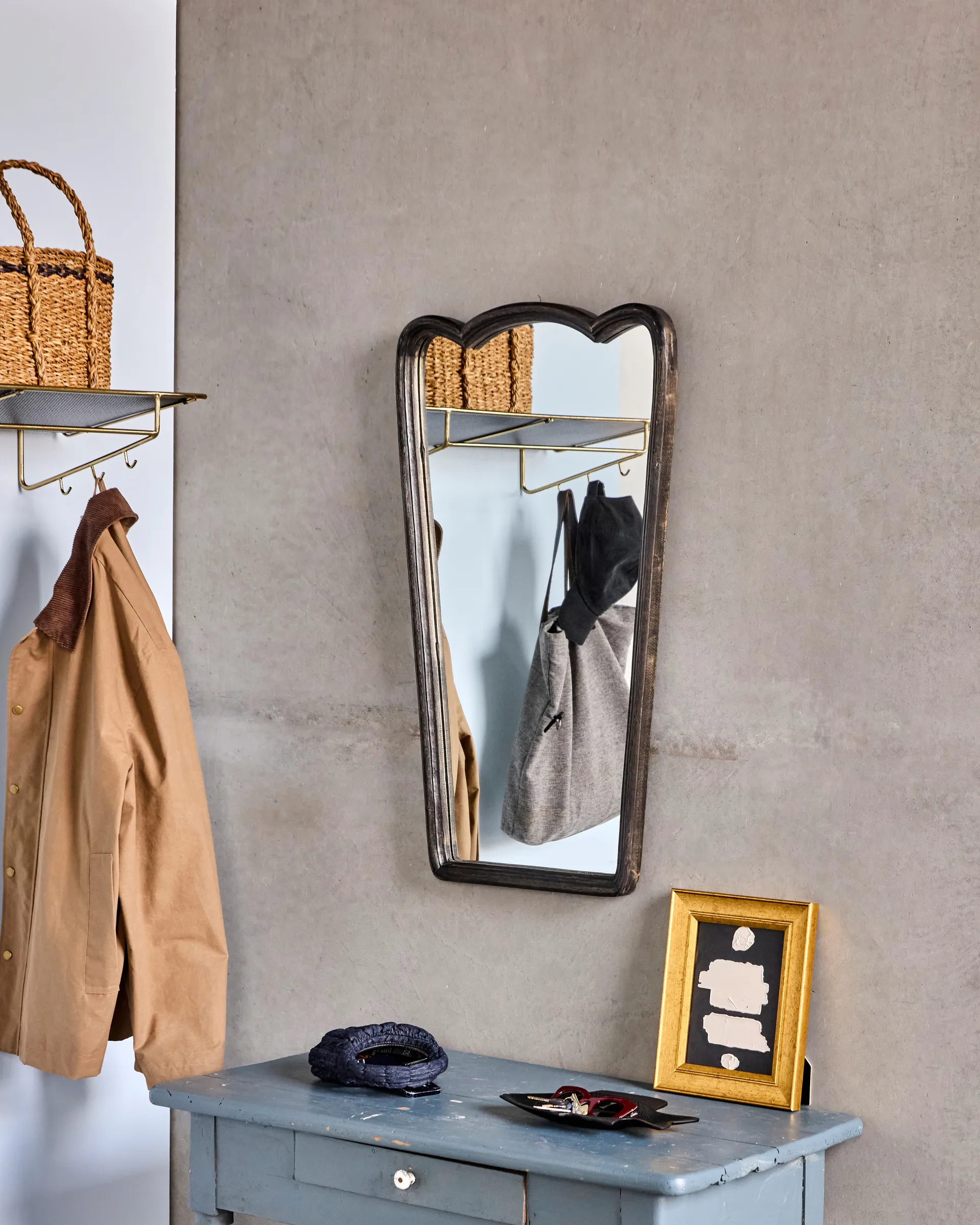 Jamp フレーム付きウォールミラー 90 cm, Black House Doctor | ハウスドクター