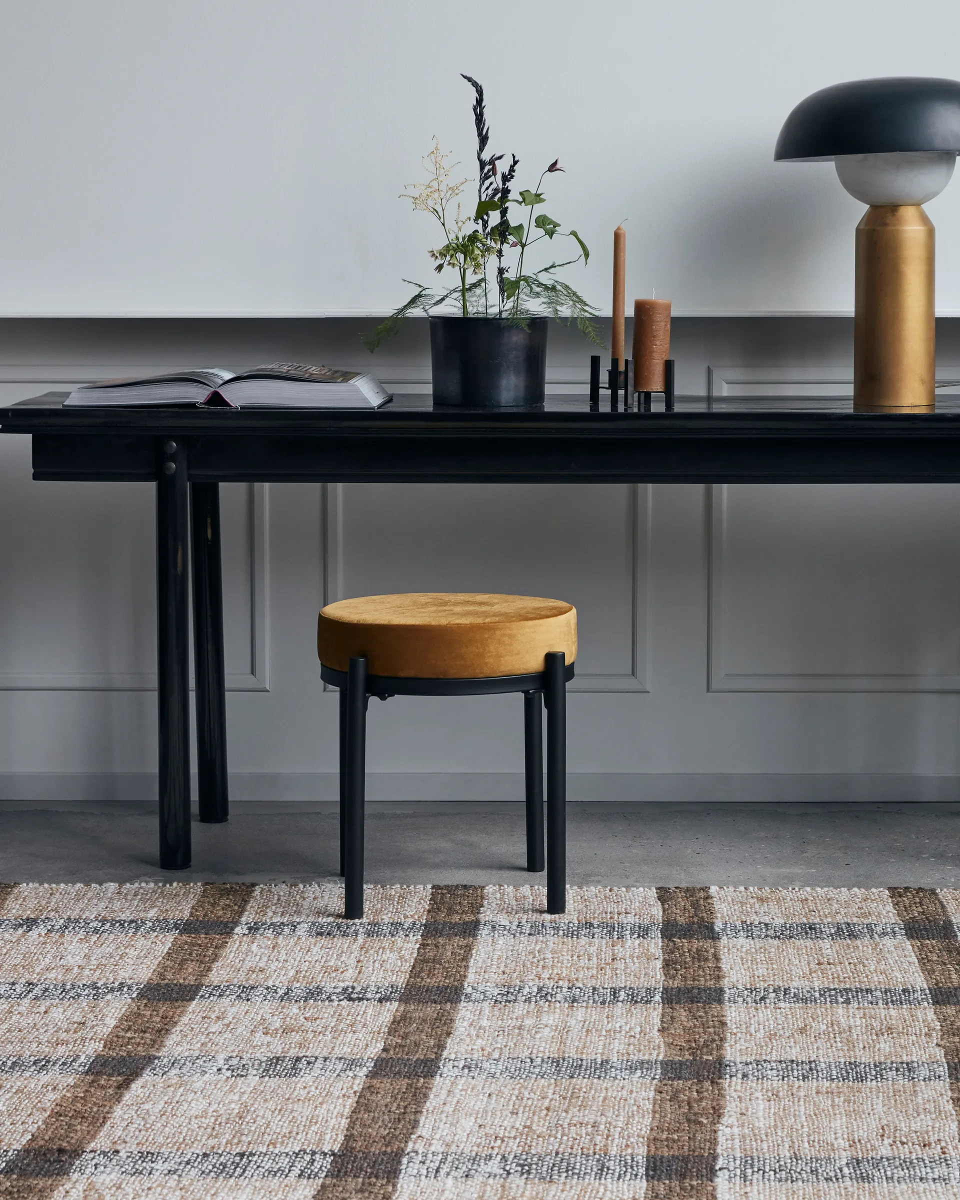 Lao stool 45 cm, Dark olive House Doctor | ハウスドクター