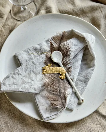 Rabbit イースターハンギングデコレーション 3パック - Antique brass - House Doctor | ハウスドクター