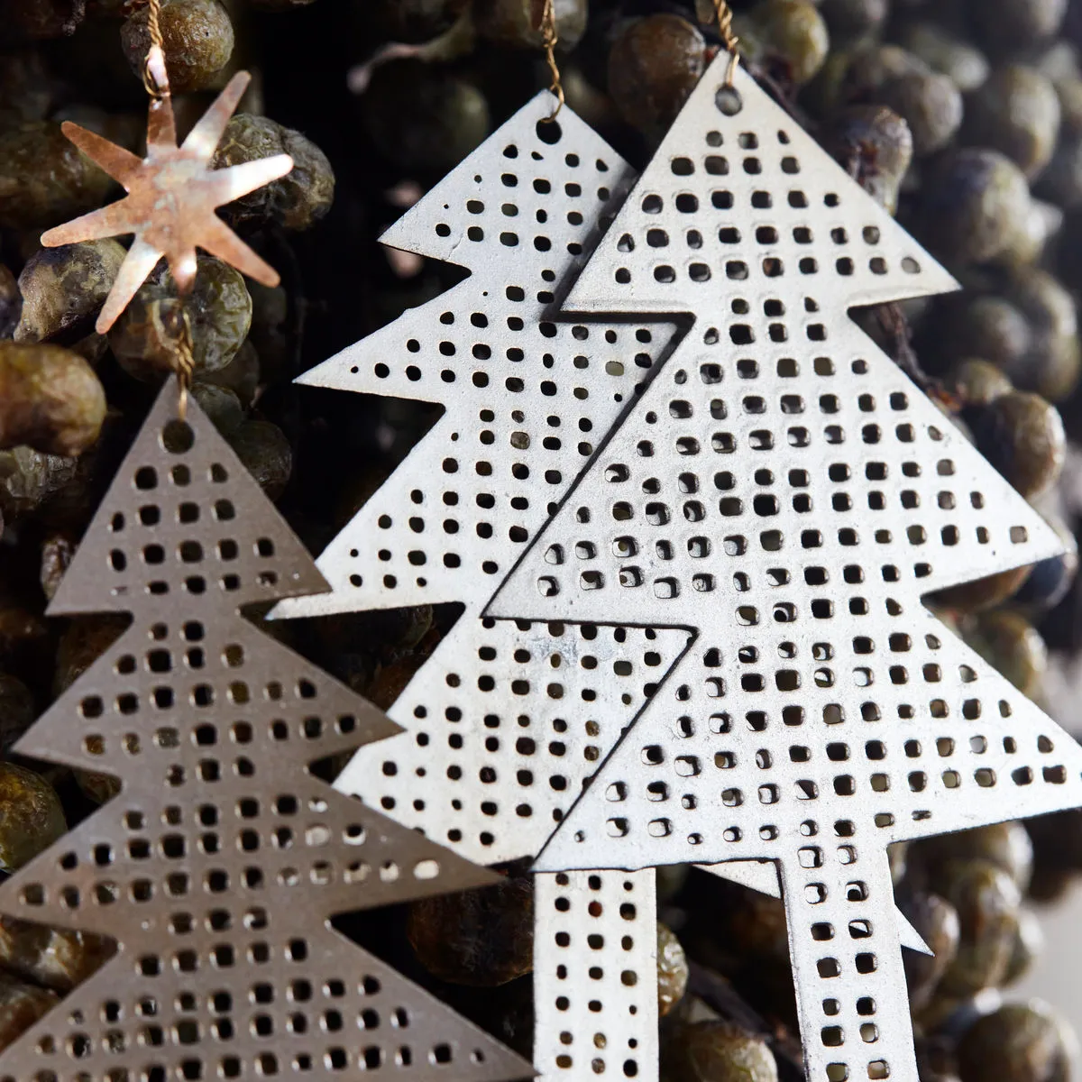 Tree with Star ハンギングデコレーション(穴あきタイプ) 3パック, Antique silver House Doctor | ハウスドクター