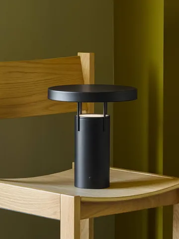 BringMe ポータブルテーブルランプ - Matte black, 28 cm - Hübsch Interior