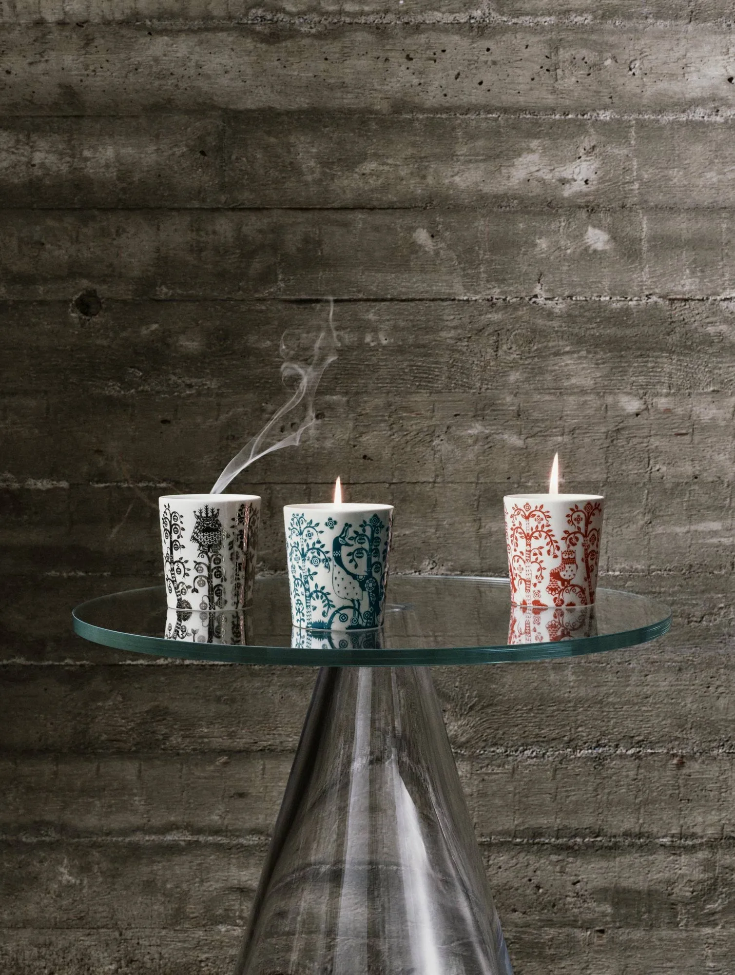 Taika candle, Pomegranate red, 9 cm Iittala | イッタラ