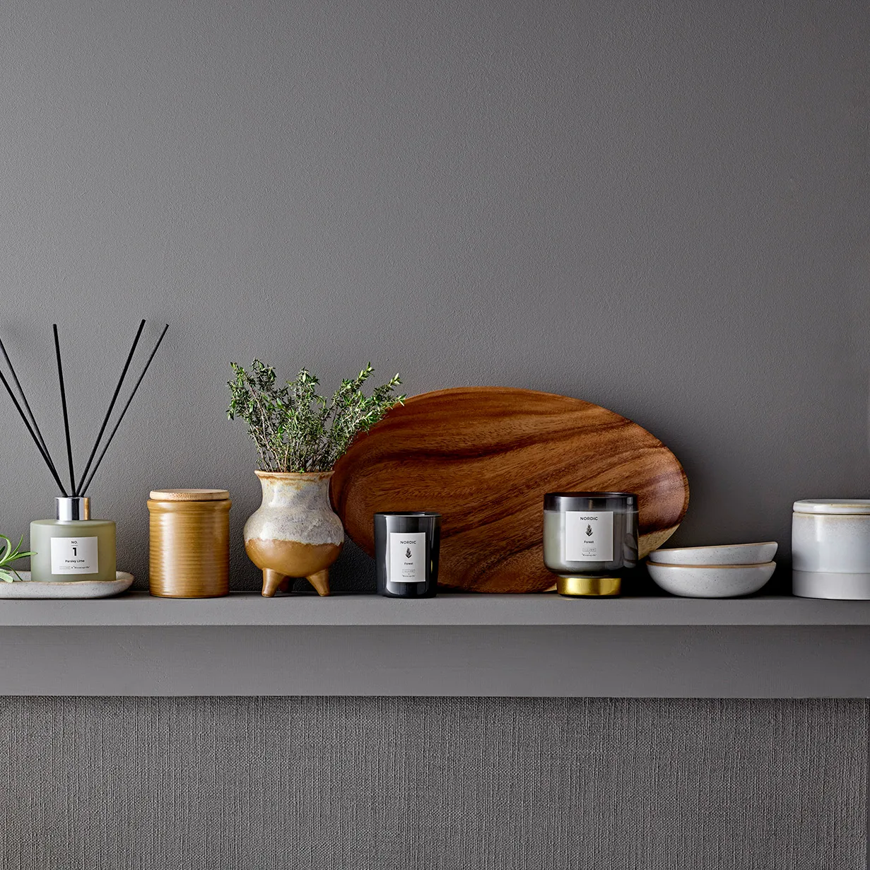 Nordic Forest 香り付き キャンドル, 222 g Illume x Bloomingville