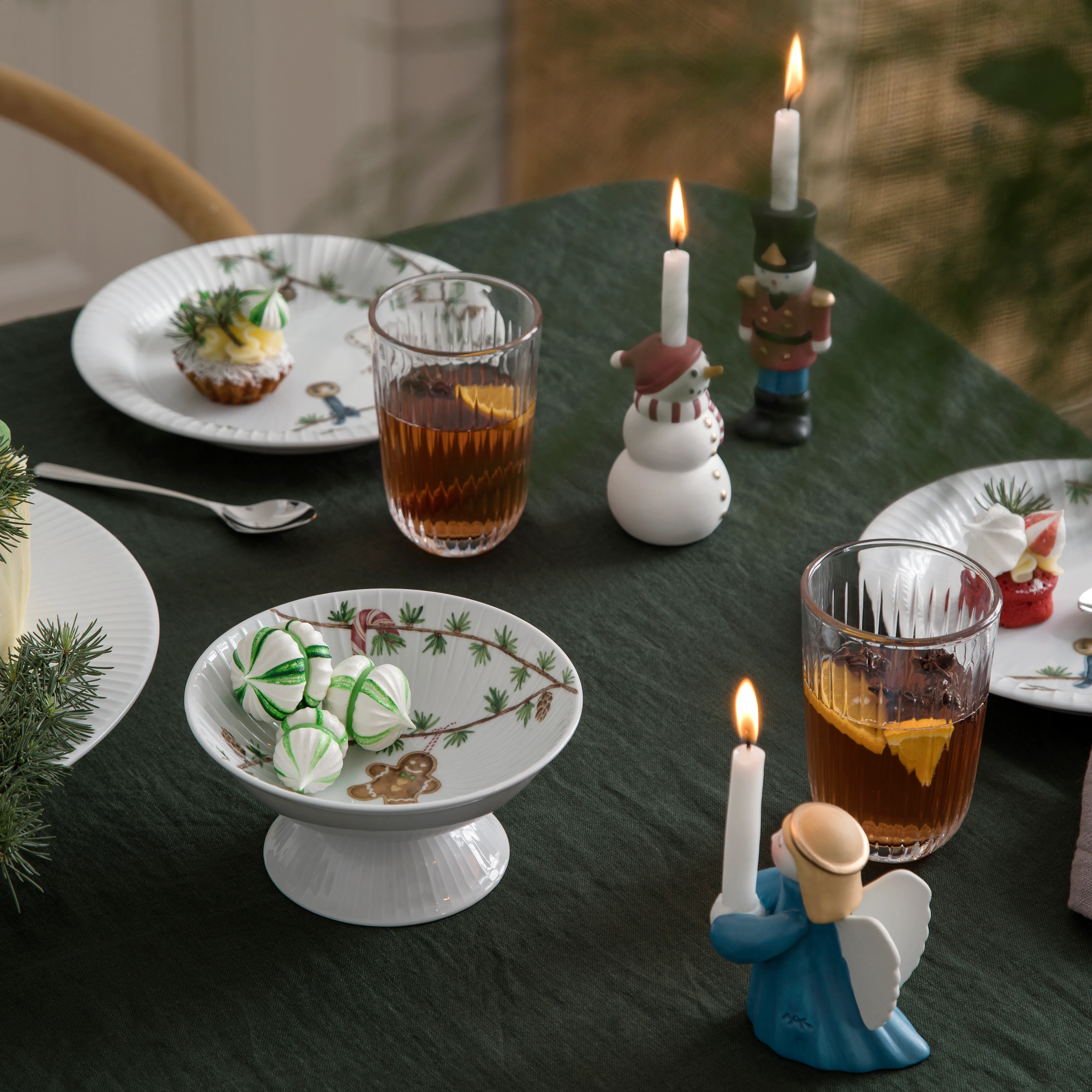 Kähler | ケーラー からのハンマースホイ クリスマス ボウル 脚付き