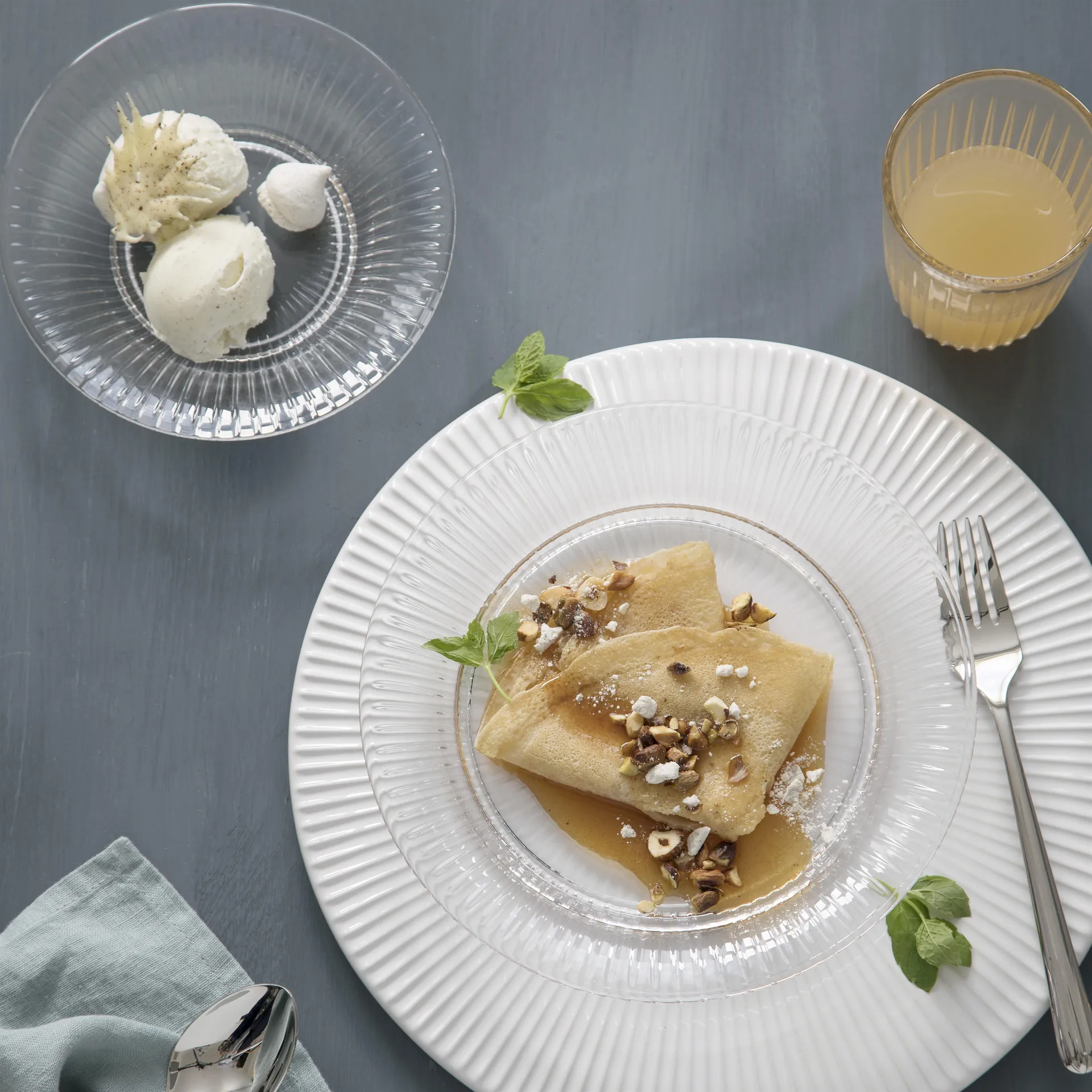 ハンマースホイ グラス プレート Ø17 cm, clear Kähler | ケーラー