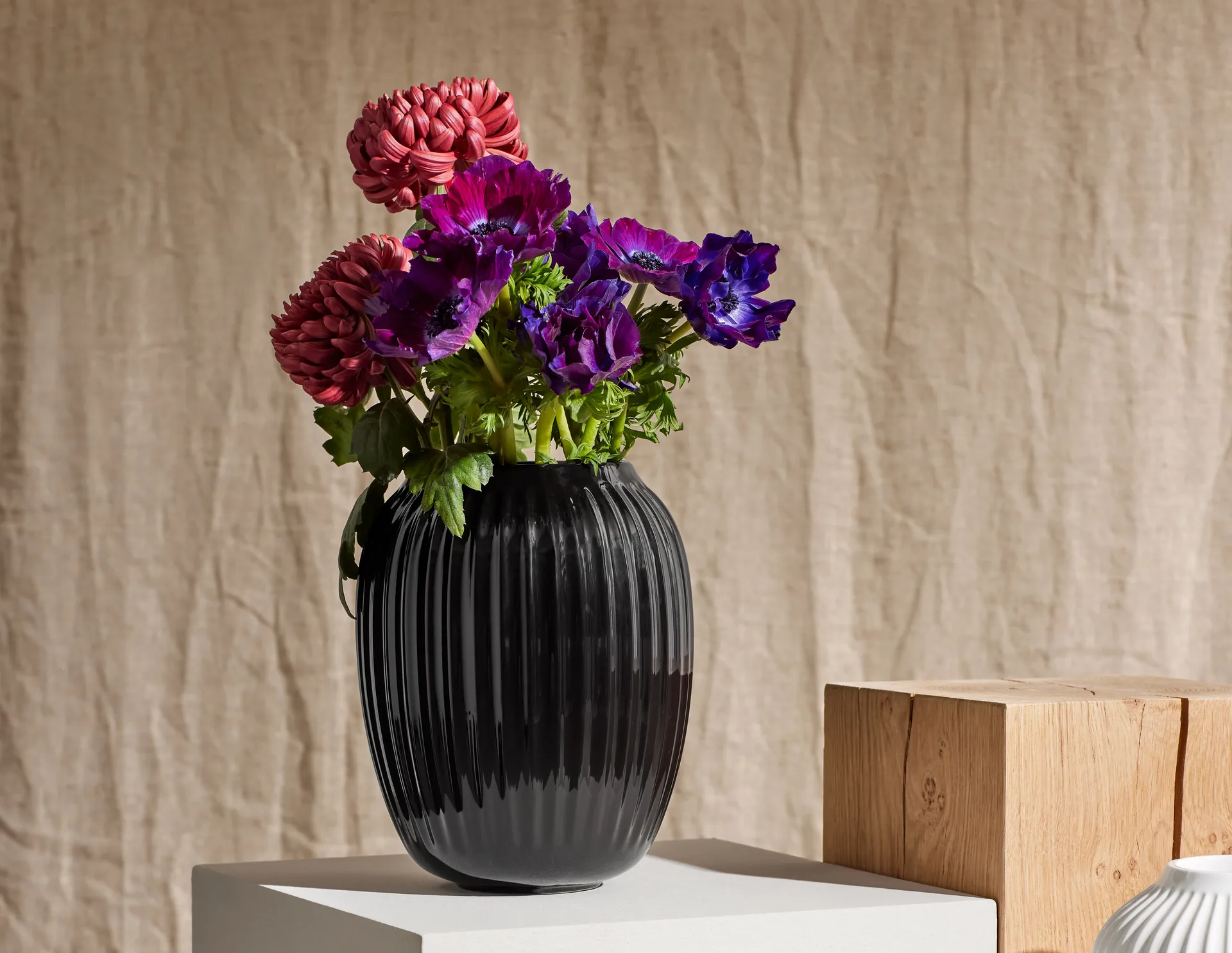 ハンマースホイ 花瓶, ブラック, ミディアム 21 cm Kähler | ケーラー