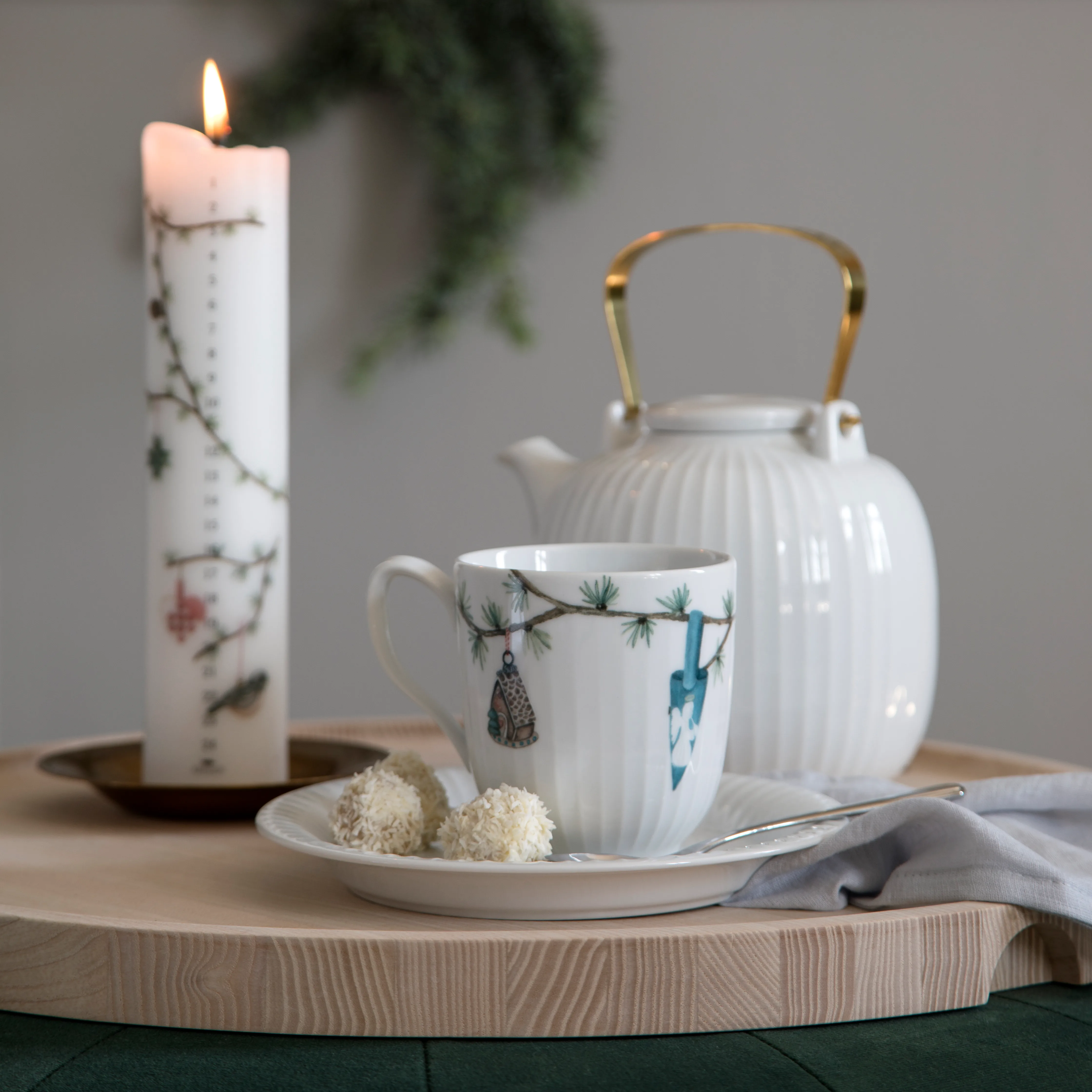 Kähler | ケーラー からのハンマースホイ クリスマス マグ - NordicNest.jp
