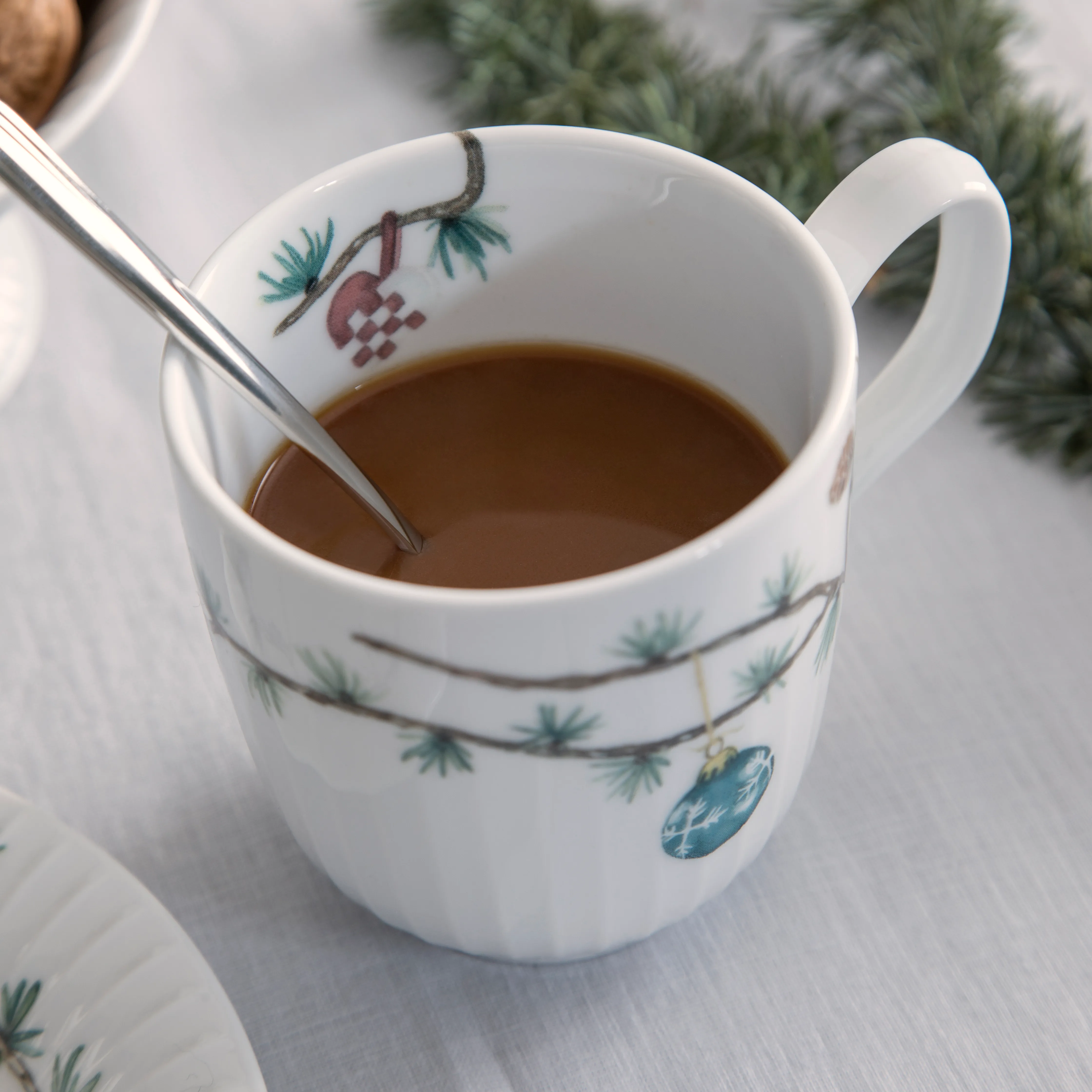 Kähler | ケーラー からのハンマースホイ クリスマス マグ - NordicNest.jp