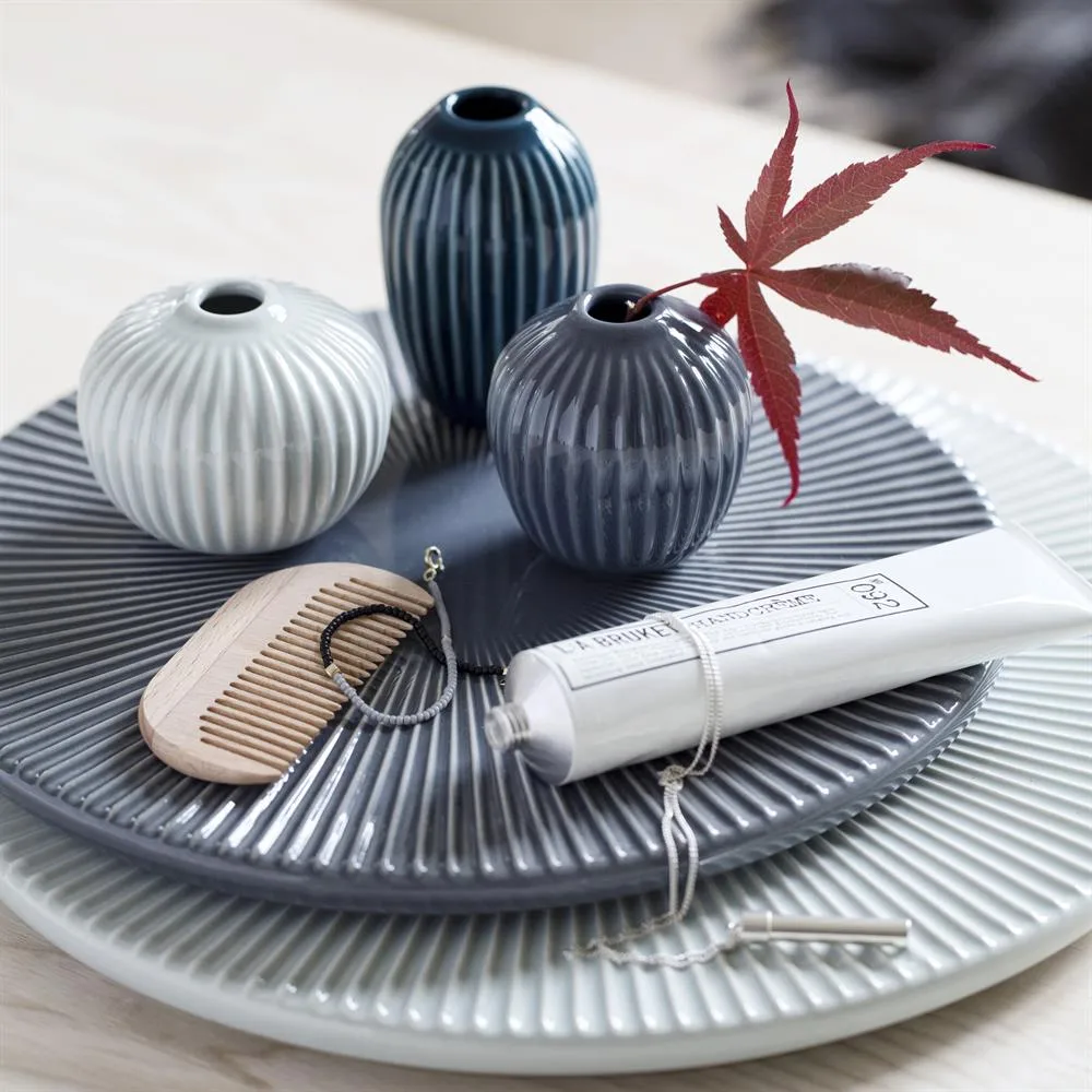 Kähler | ケーラー からのHammershøi ミニチュア 花瓶 3個セット