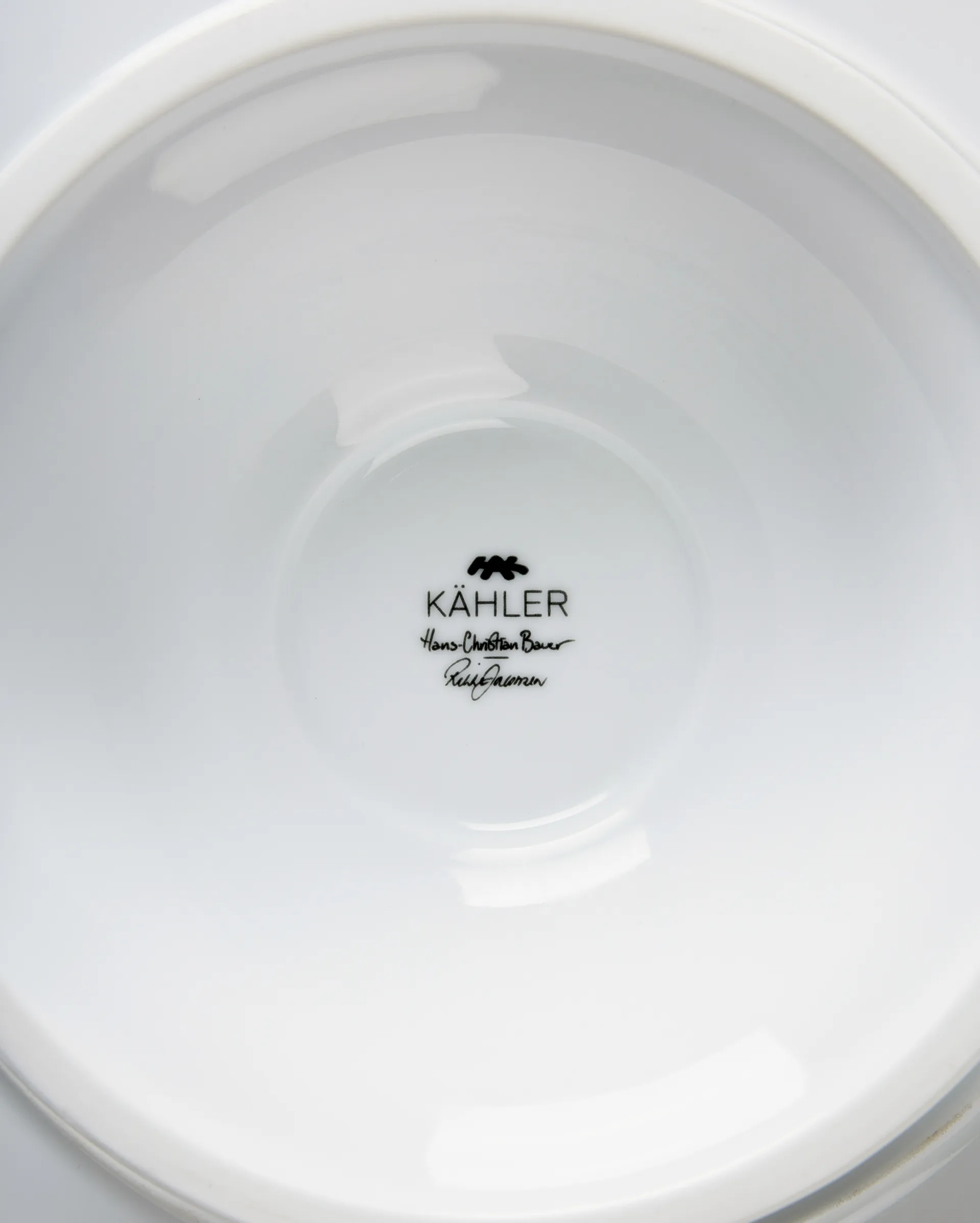 Hammershøi Poppy / ハンマースホイ ポピー ケーキプレート Ø30 cm, White Kähler | ケーラー