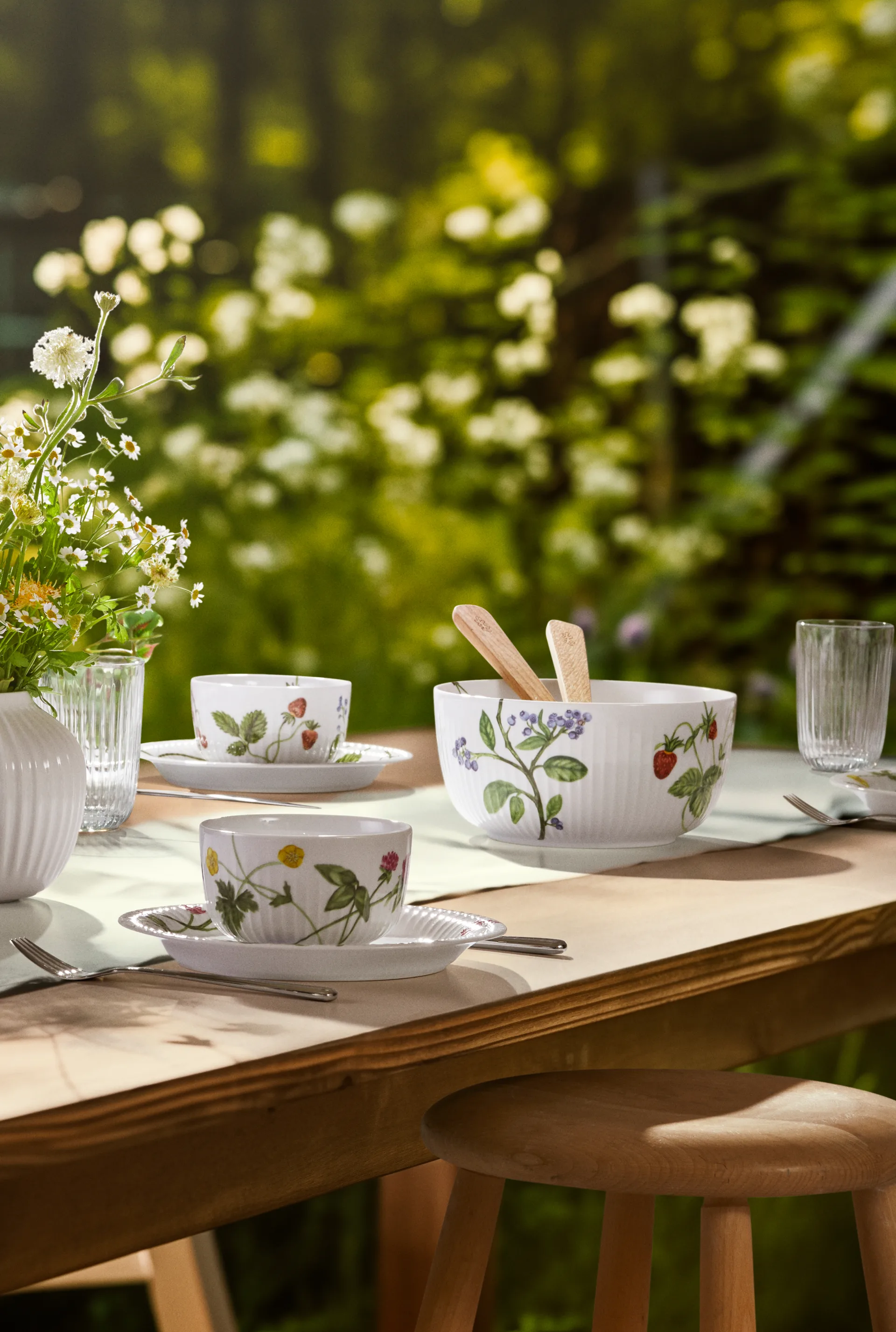 Hammershøi Summer / ハンマースホイ サマー サービングボウル Ø21 cm, Summer berries Kähler | ケーラー