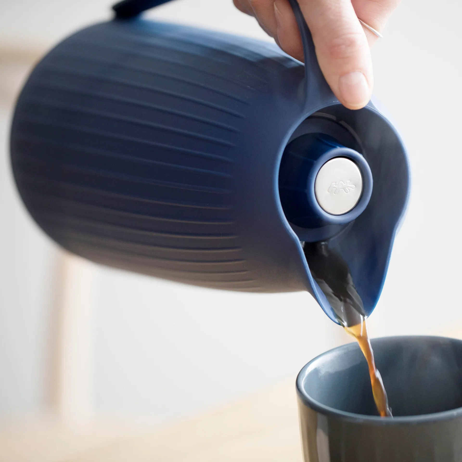 ハンマースホイ サーモス ジャグ, indigo (dark blue= Kähler | ケーラー