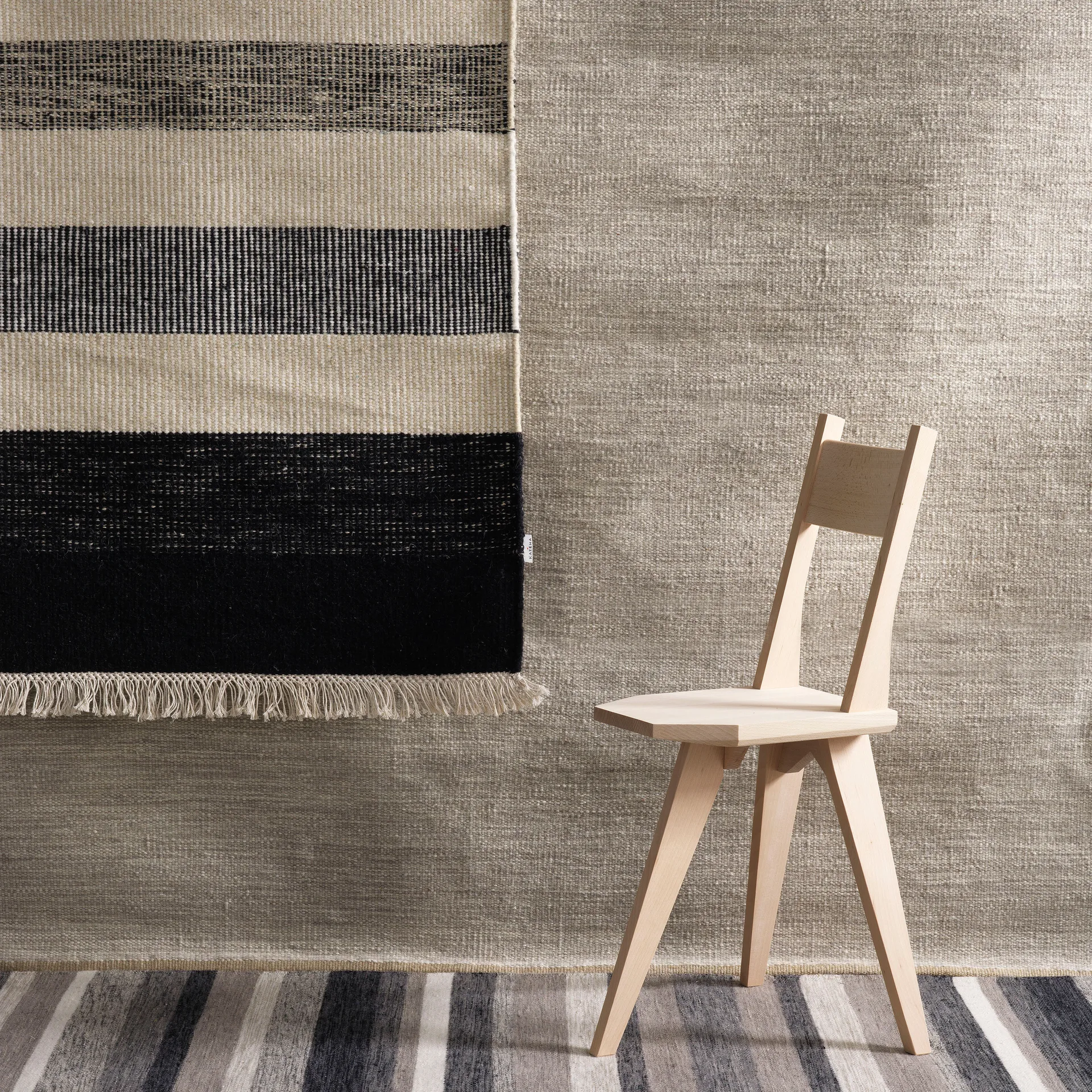 Tofta ウェーブラグ 200 x 300 cm, White-black Kateha | カテハ