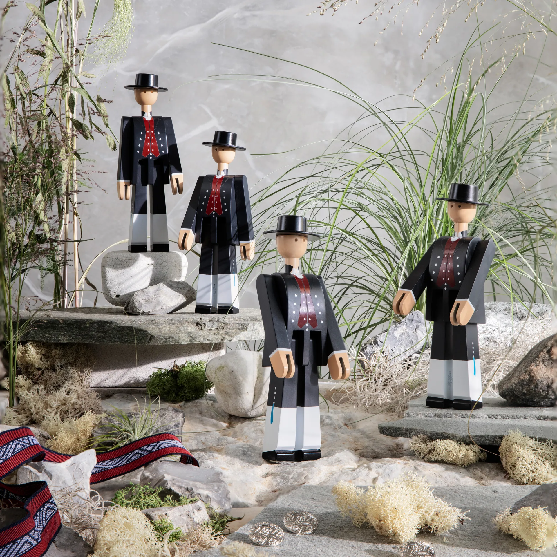 Kay Bojesen ノルウェイの民族衣装 男性, Black-red-white, H20.5cm Kay Bojesen Denmark | カイ・ボイスン デンマーク