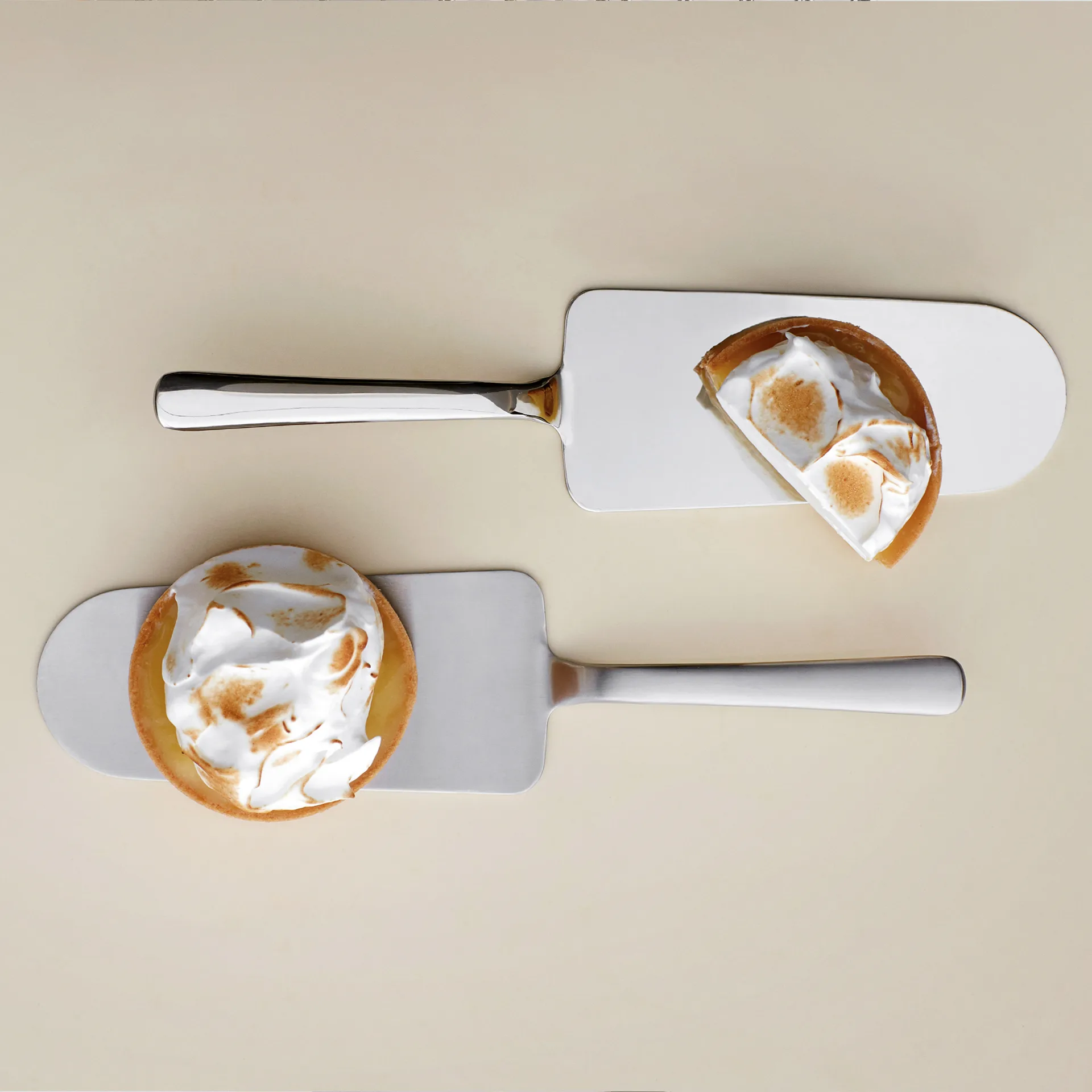 Grand Prix ケーキナイフ 22.5 cm, Matte steel Kay Bojesen