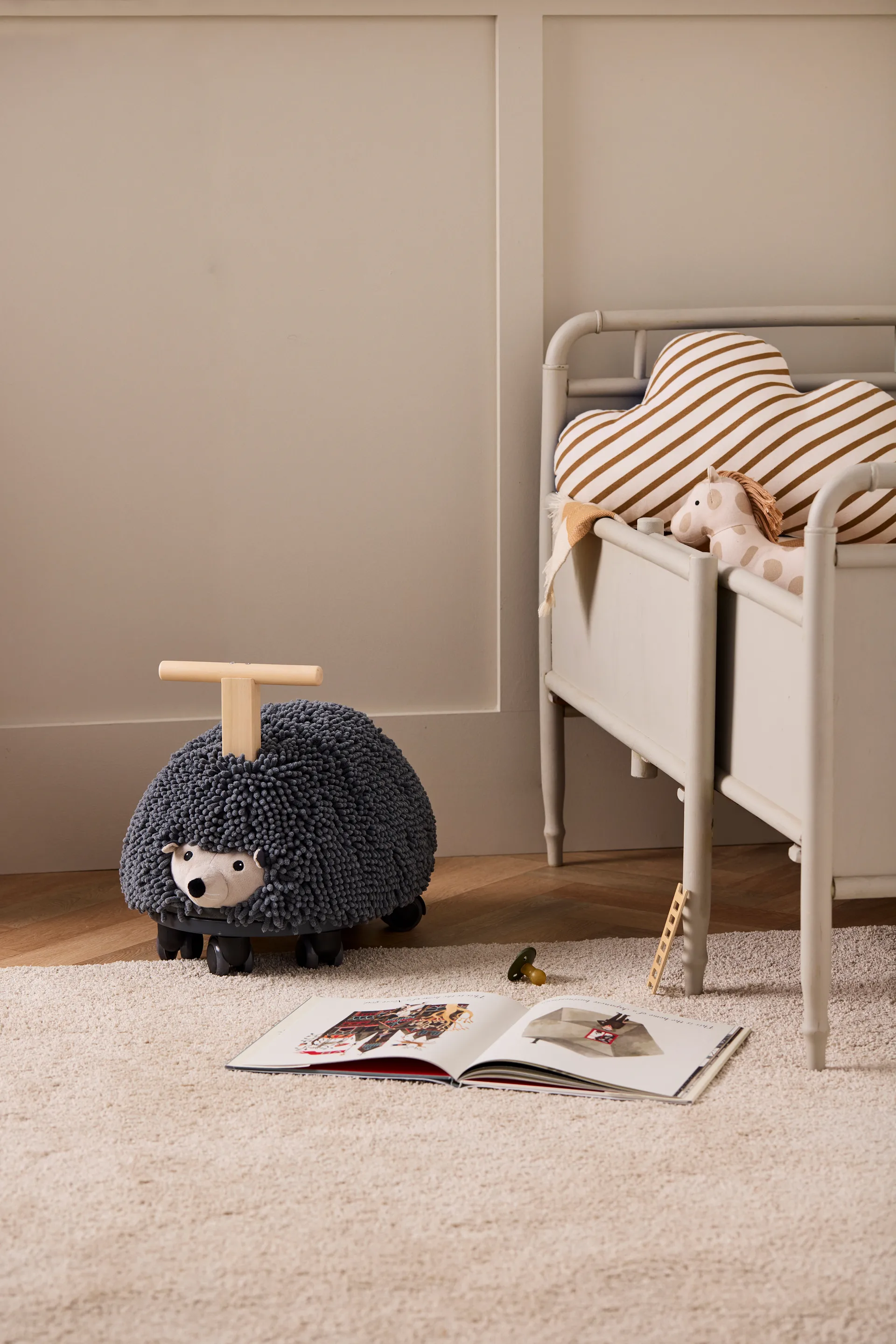 Hooded はりねずみ おもちゃ, Edvin Kid's Concept