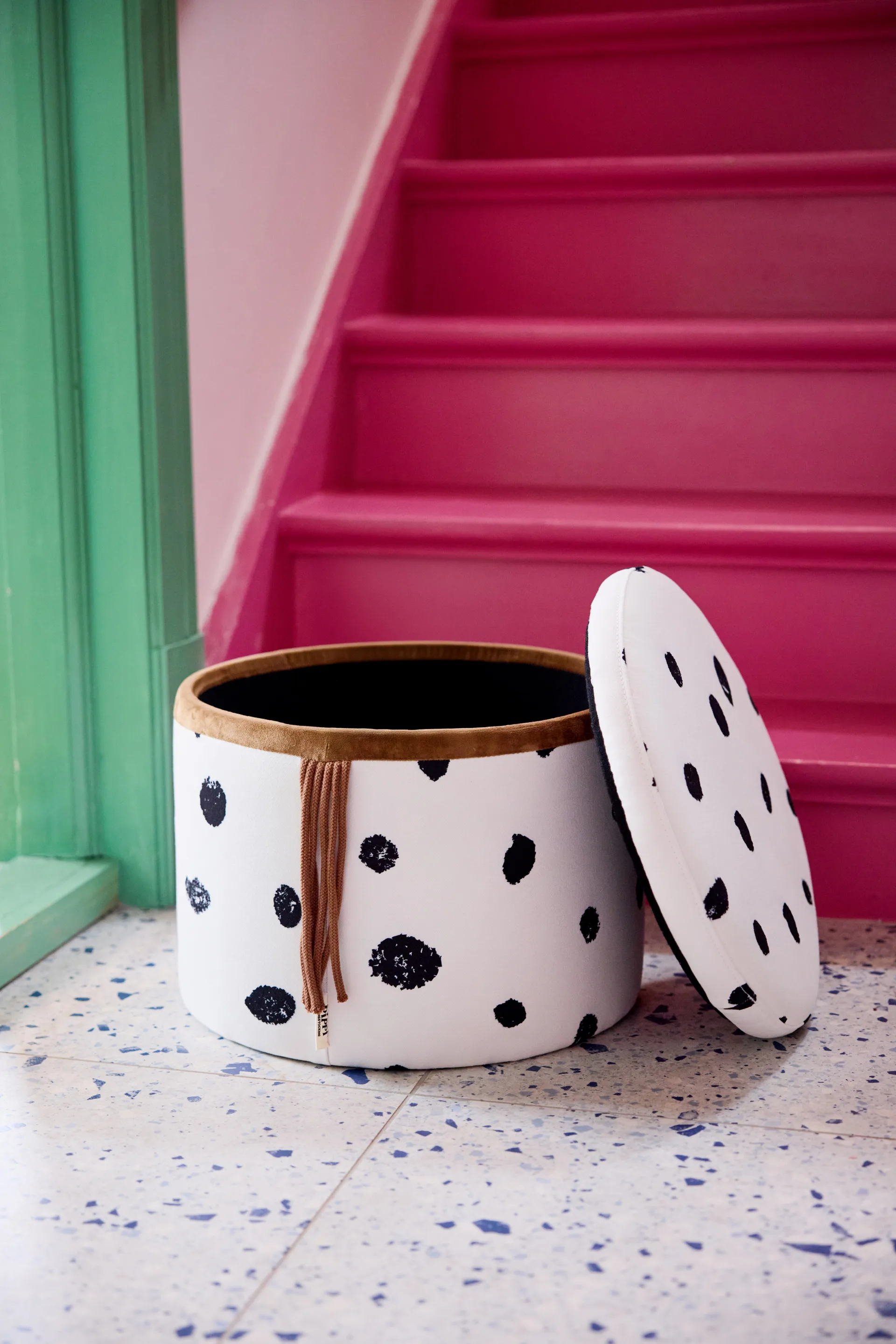 Pippi 収納機能付きプーフ Ø40x30.5 cm, Multi Kid's Concept