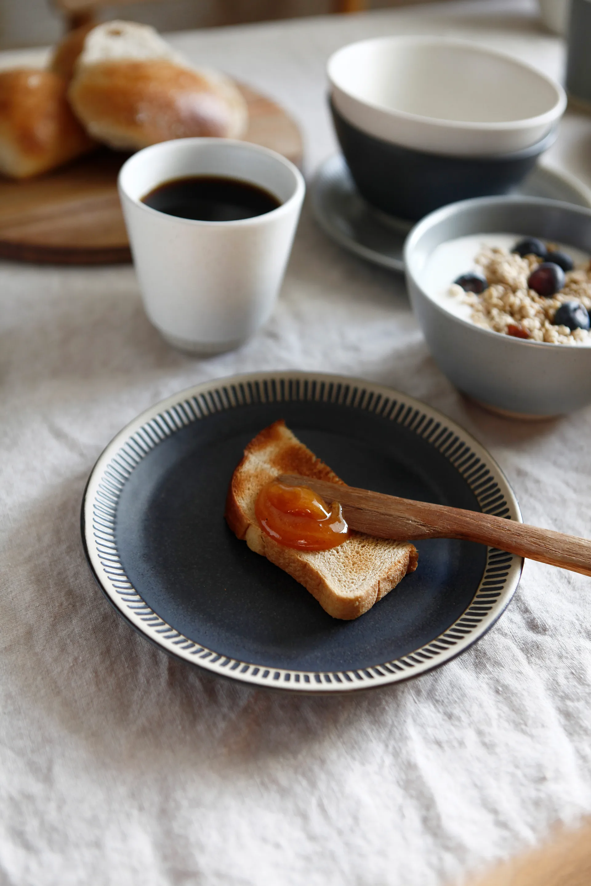 Colorit プレート Ø19 cm, Dark grey Knabstrup Keramik