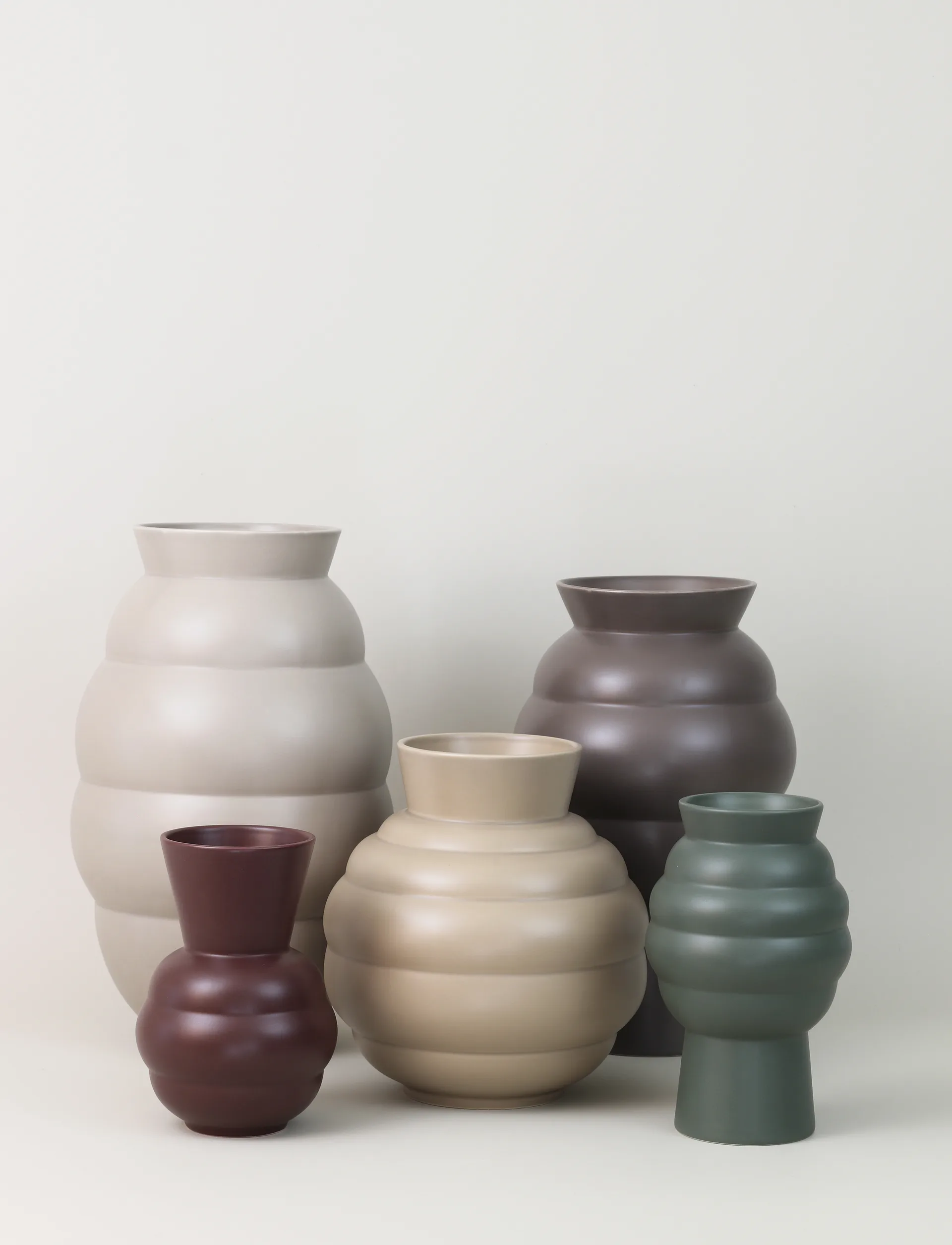 Tortus Archie ベース No.3 26.5 cm, Dark sand Knabstrup Keramik