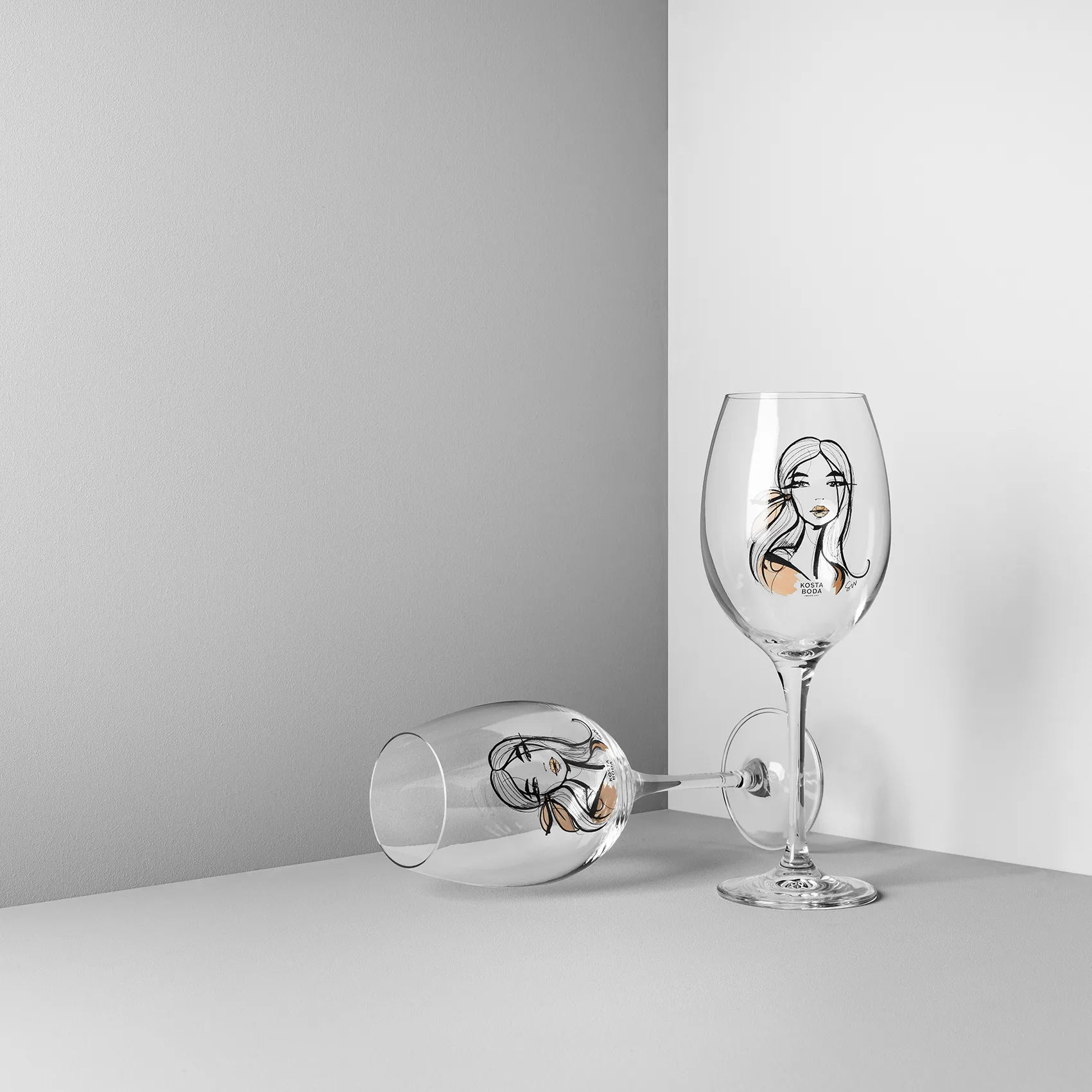 All about you ワイングラス 52 cl 2パック, Wait for her (dusty pink) Kosta Boda | コスタボダ