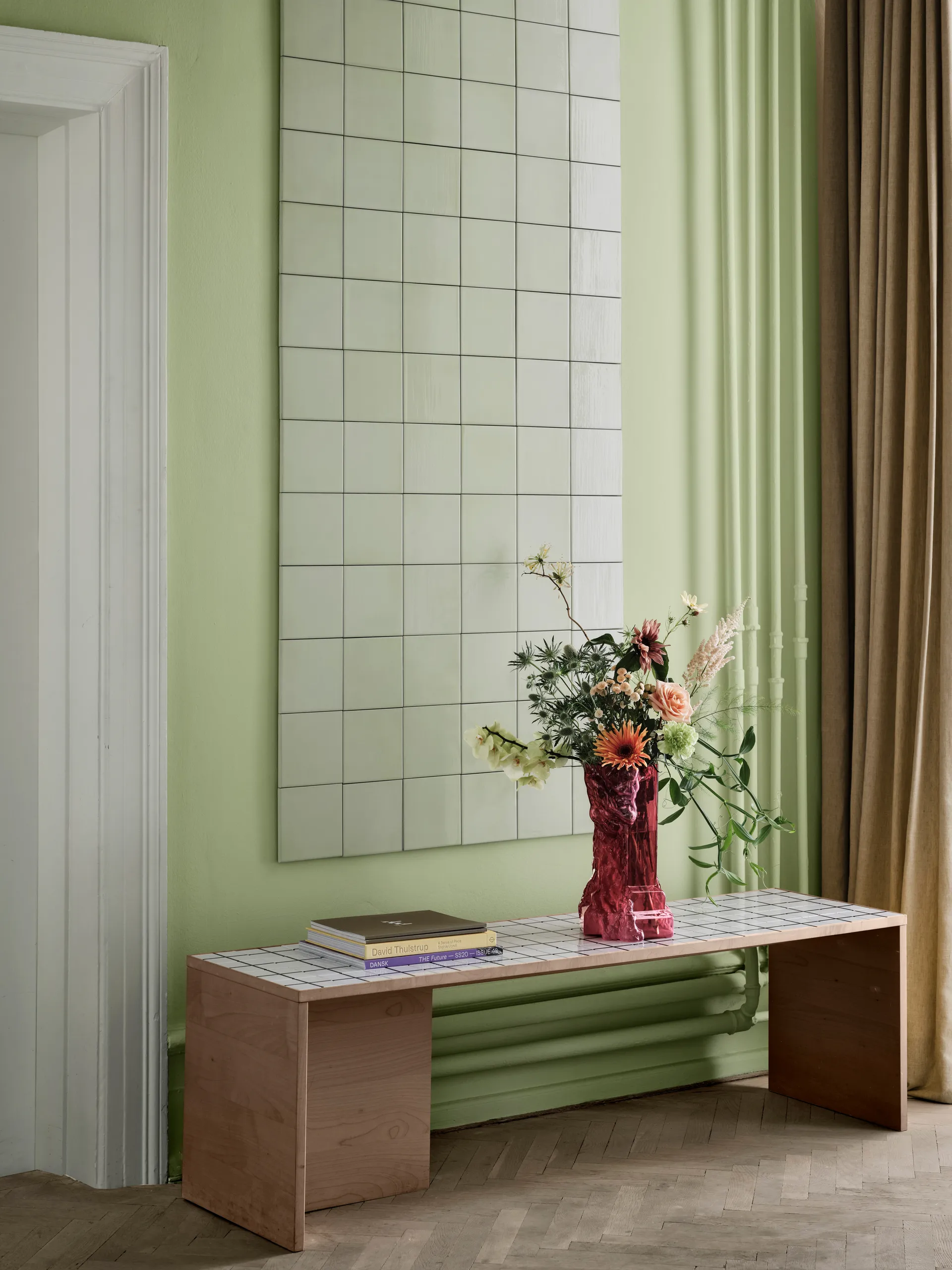 Rocky Baroque 花瓶 35 cm, Hot pink Kosta Boda | コスタボダ