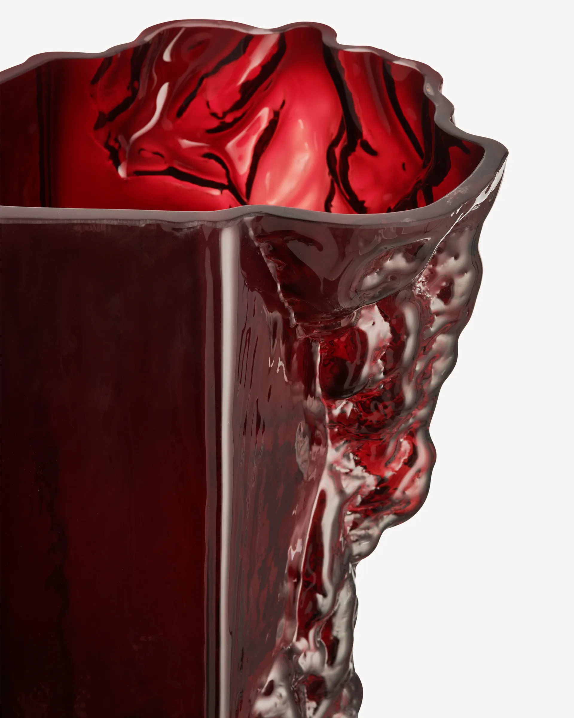 Rocky Baroque 花瓶 35 cm, Oxblood Kosta Boda | コスタボダ