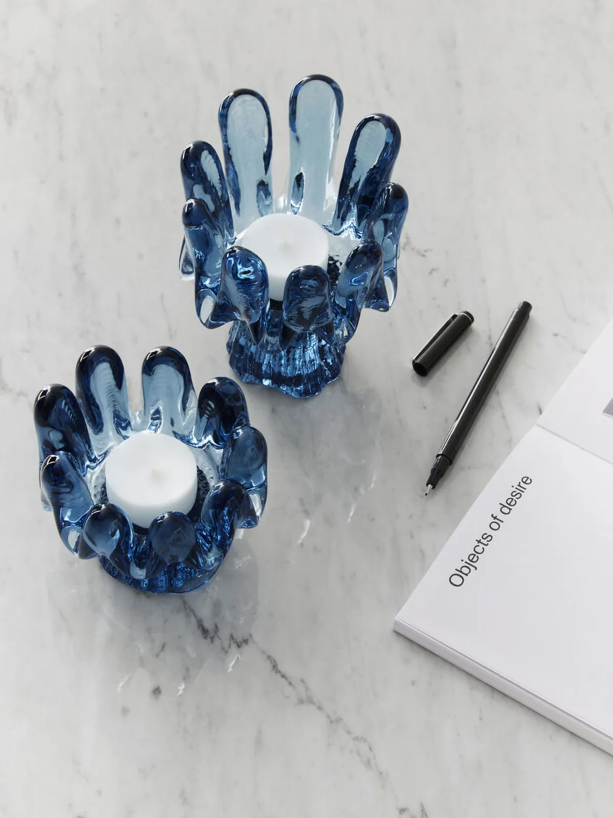 Sunflower キャンドルホルダー サーキュラーガラス 11.5 cm, Blue Kosta Boda | コスタボダ