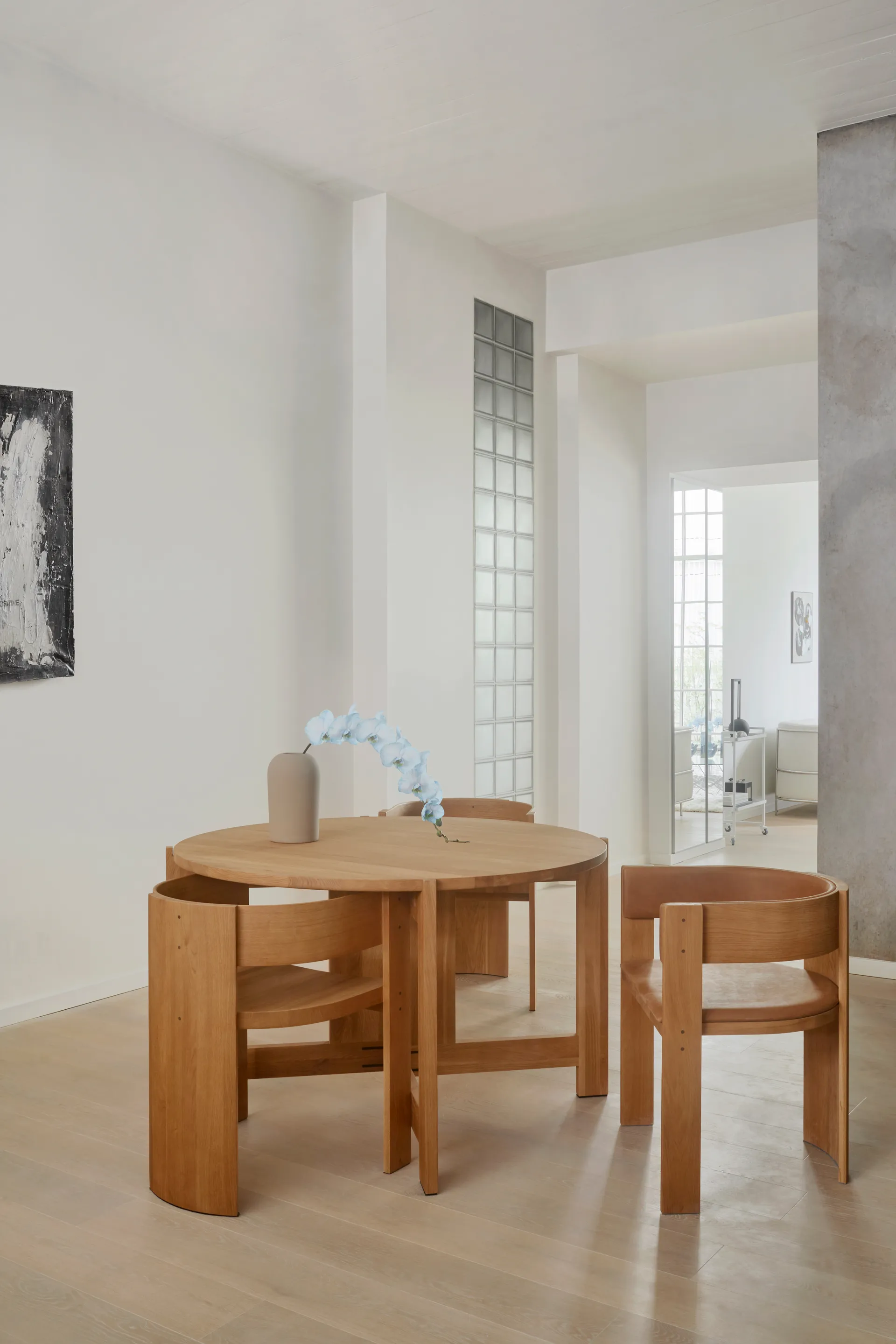 Collector チェア, Warm lacquered oak–cognac leather Kristina Dam Studio