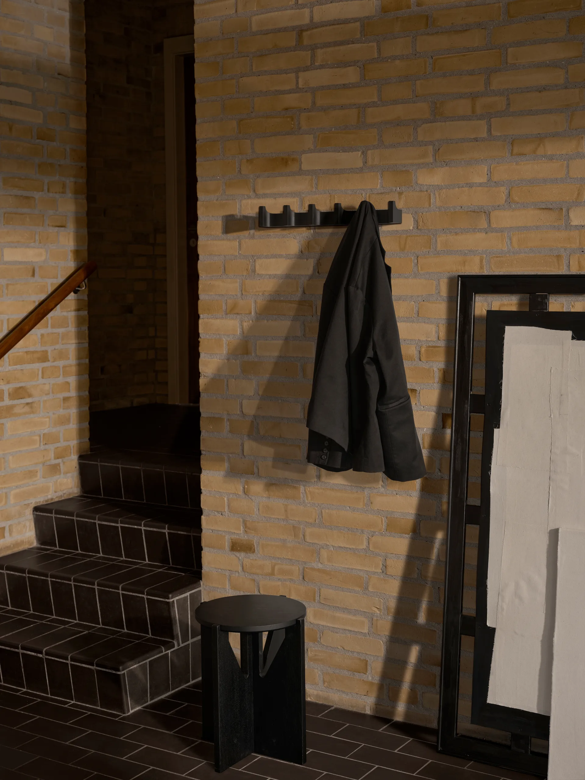 Column コートラック 49 cm, Black stained oak Kristina Dam Studio